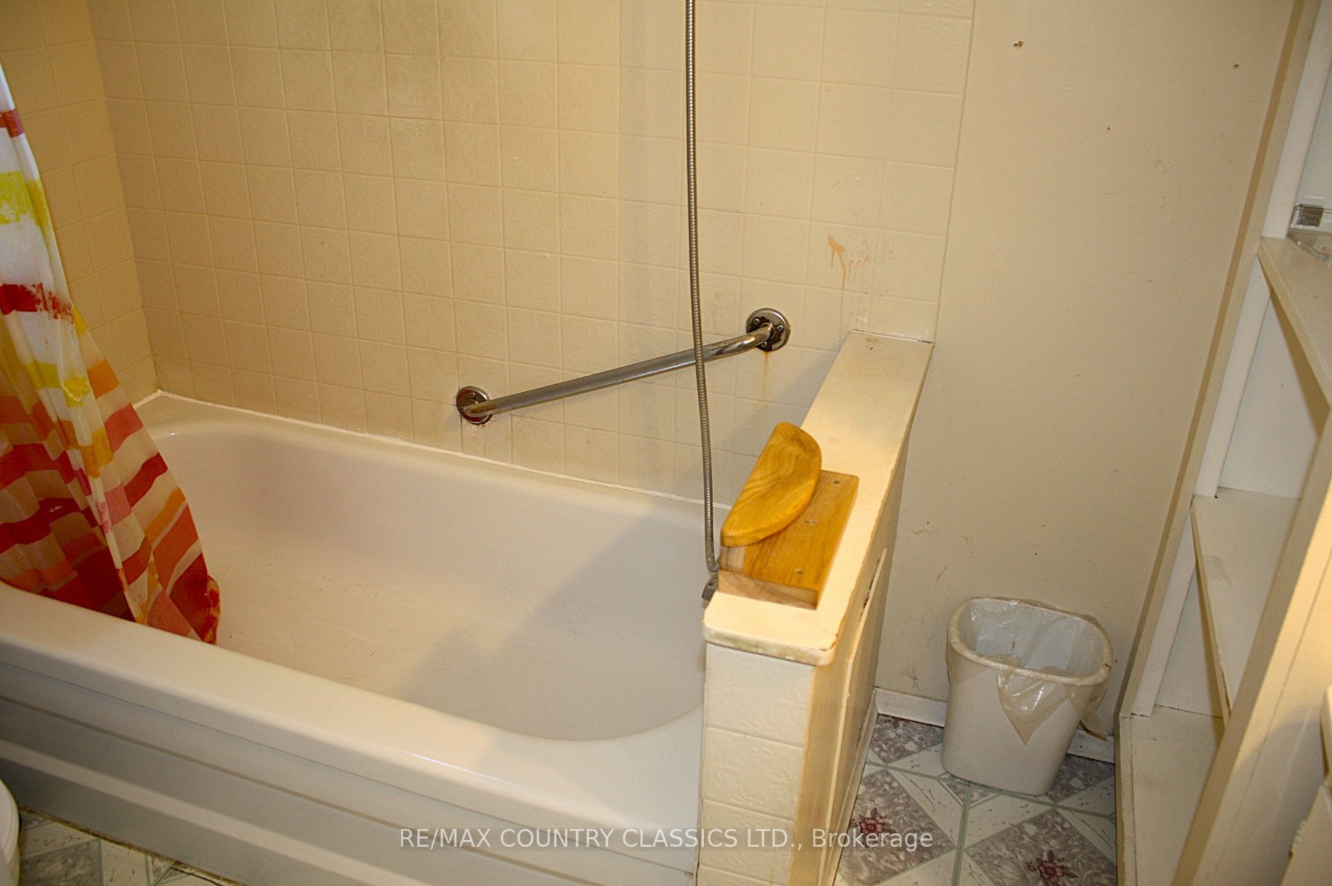 79 Wollaston Lk Road Property Photo 16