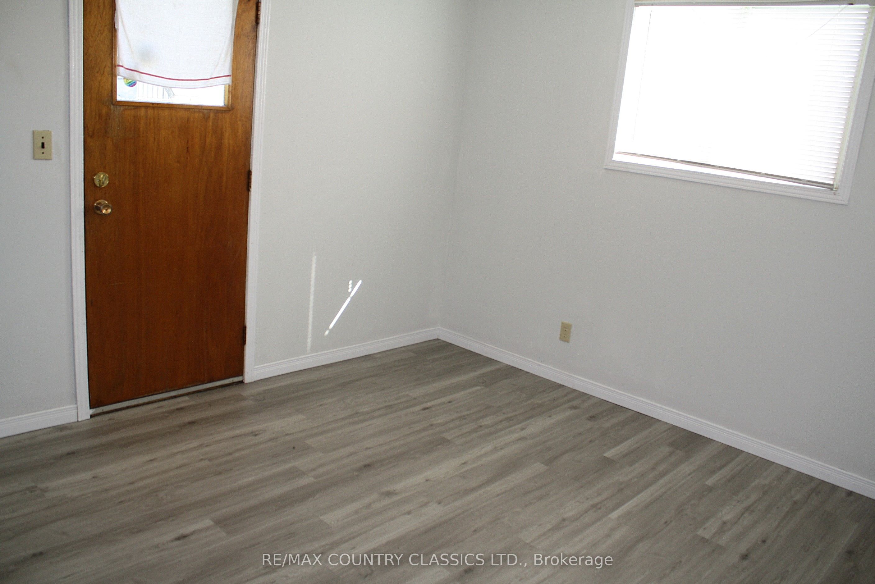 79 Wollaston Lk Road Property Photo 21