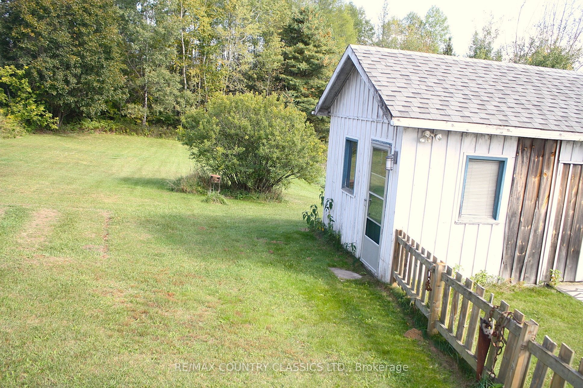 79 Wollaston Lk Road Property Photo 23