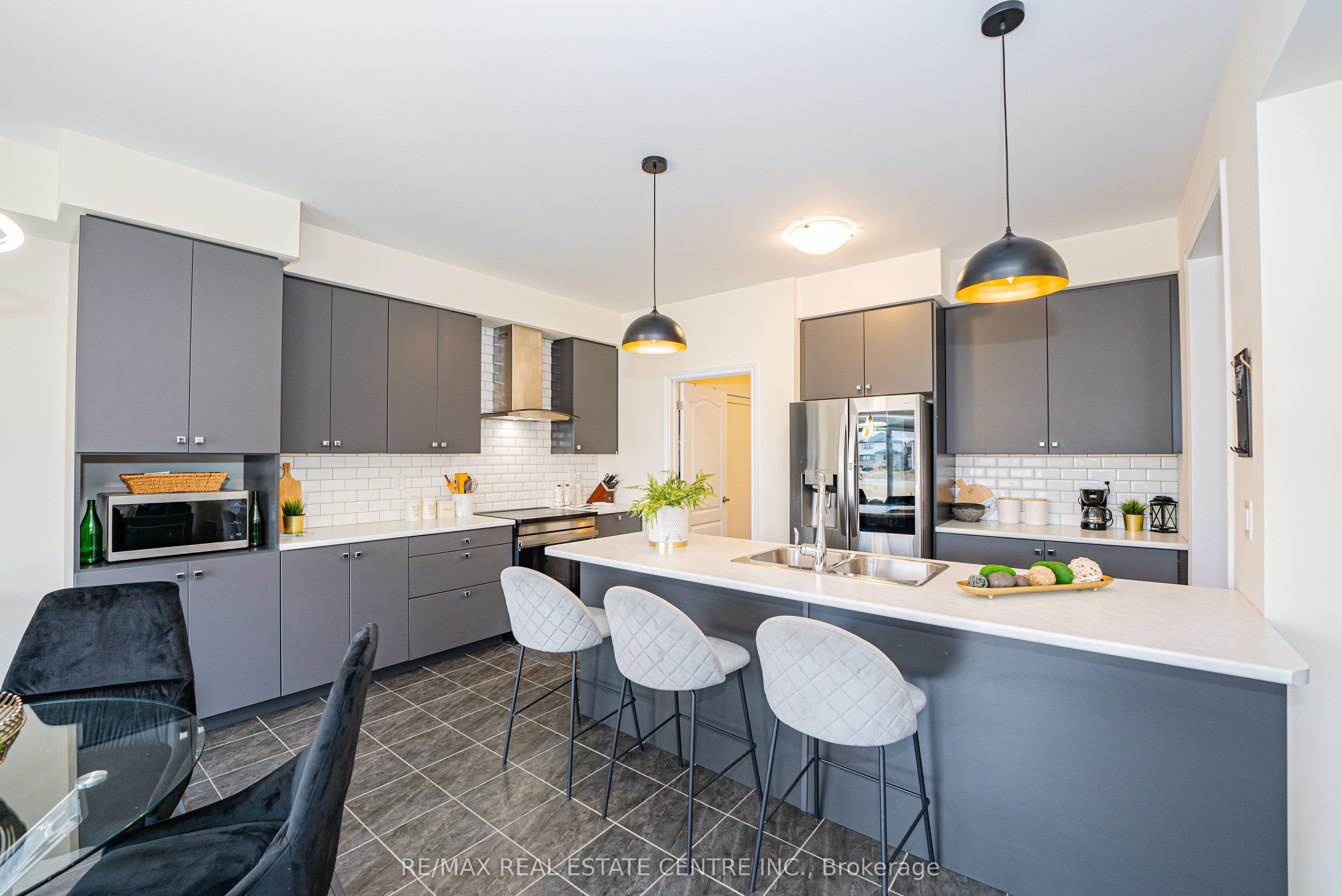 22 Oaktree Drive Property Photo 16