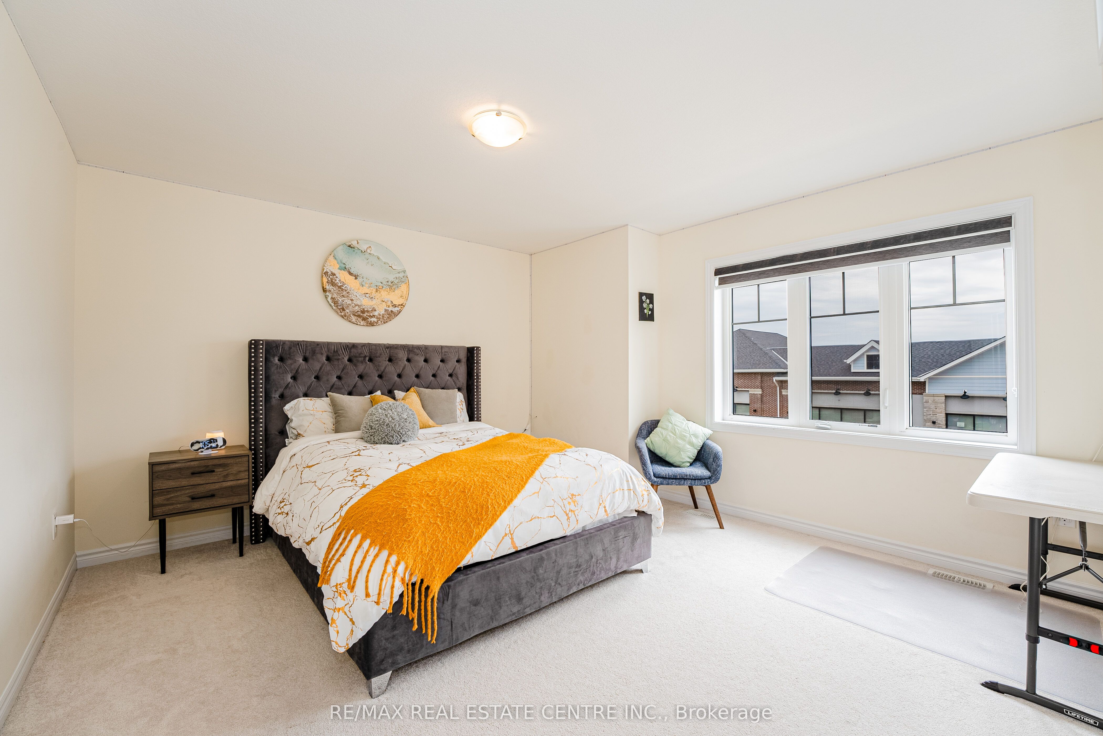 22 Oaktree Drive Property Photo 35