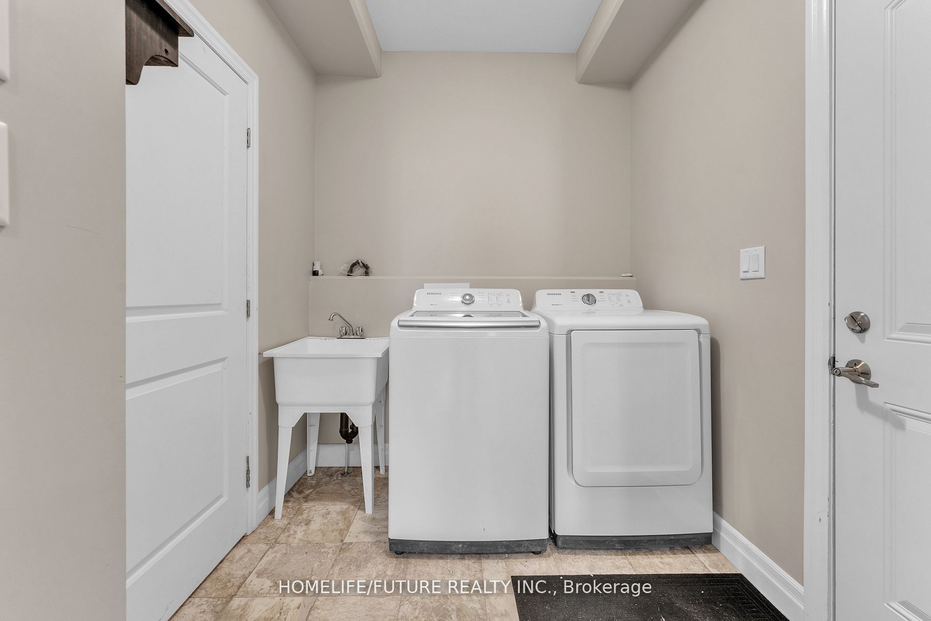 1508 Berkshire Drive Property Photo 22