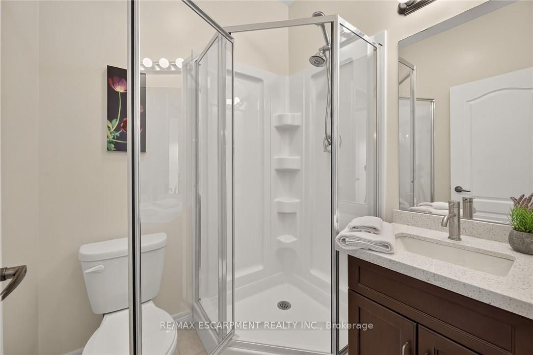 14 Ecker Lane Property Photo 22