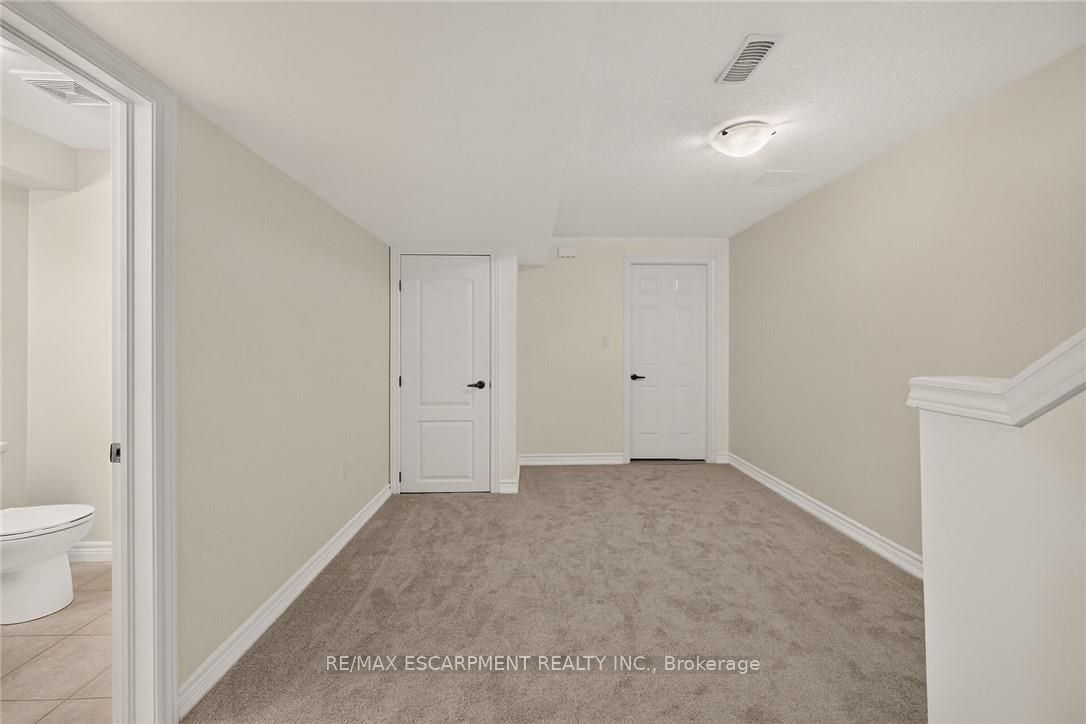 14 Ecker Lane Property Photo 30