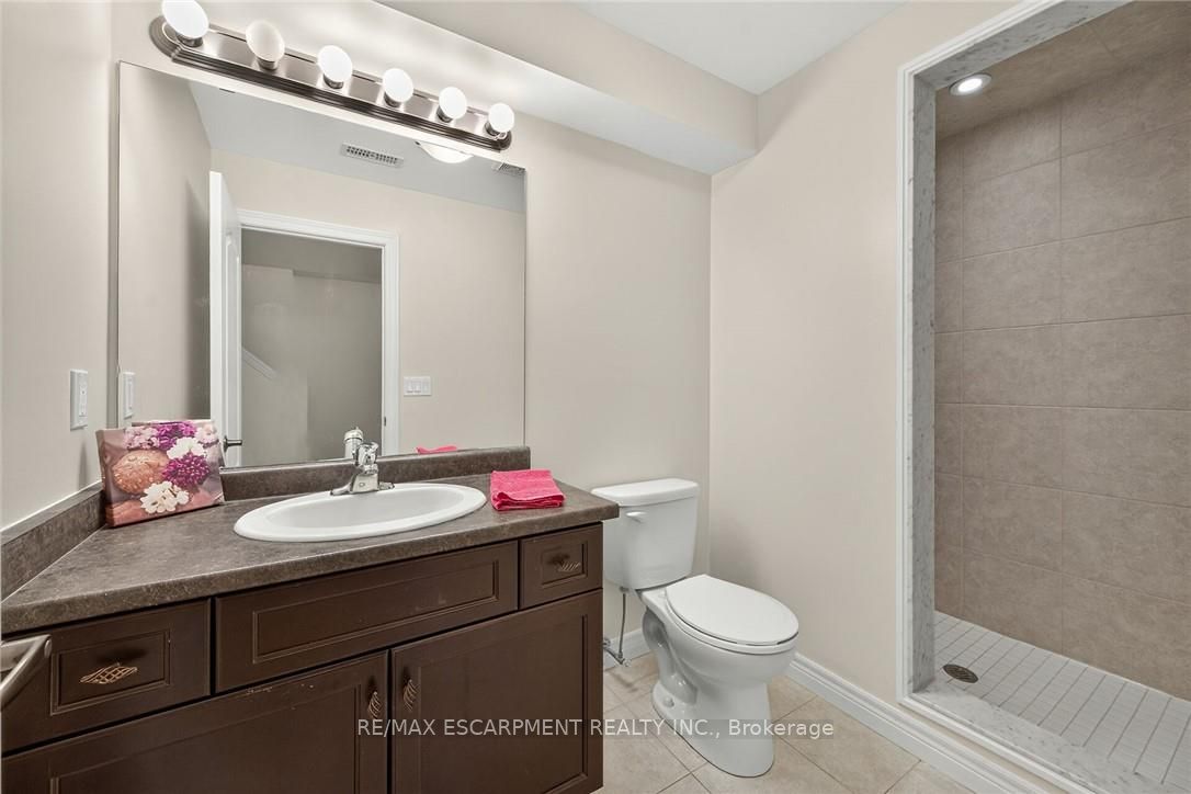 14 Ecker Lane Property Photo 36