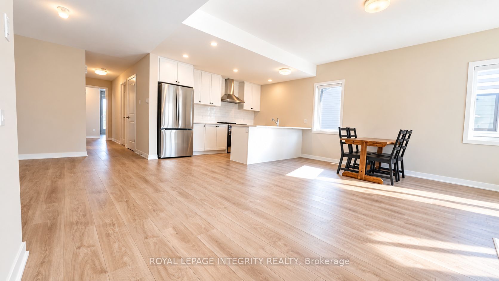 515 Celestine Private Property Photo 4
