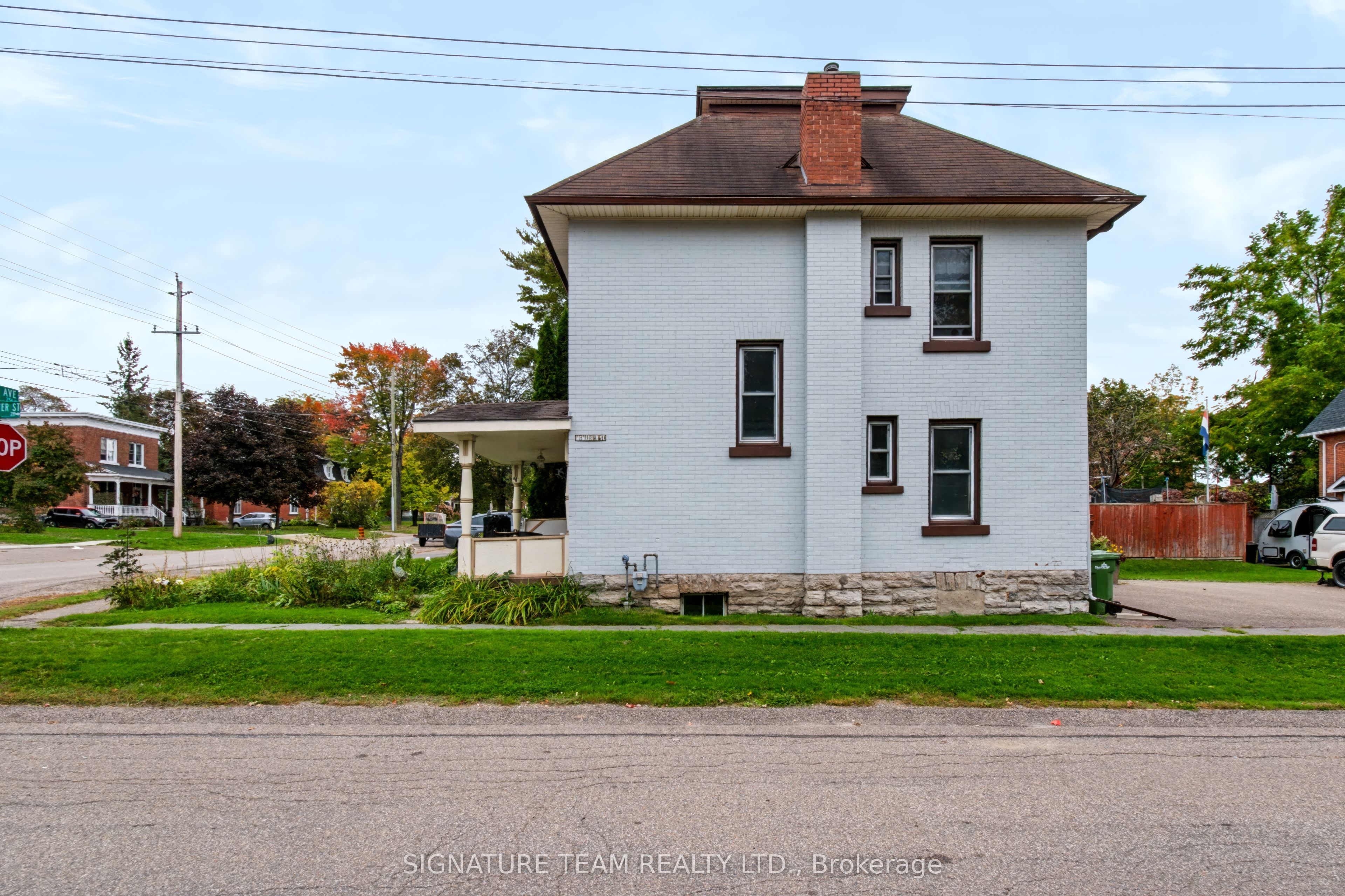 256 Maple Avenue Property Photo 4