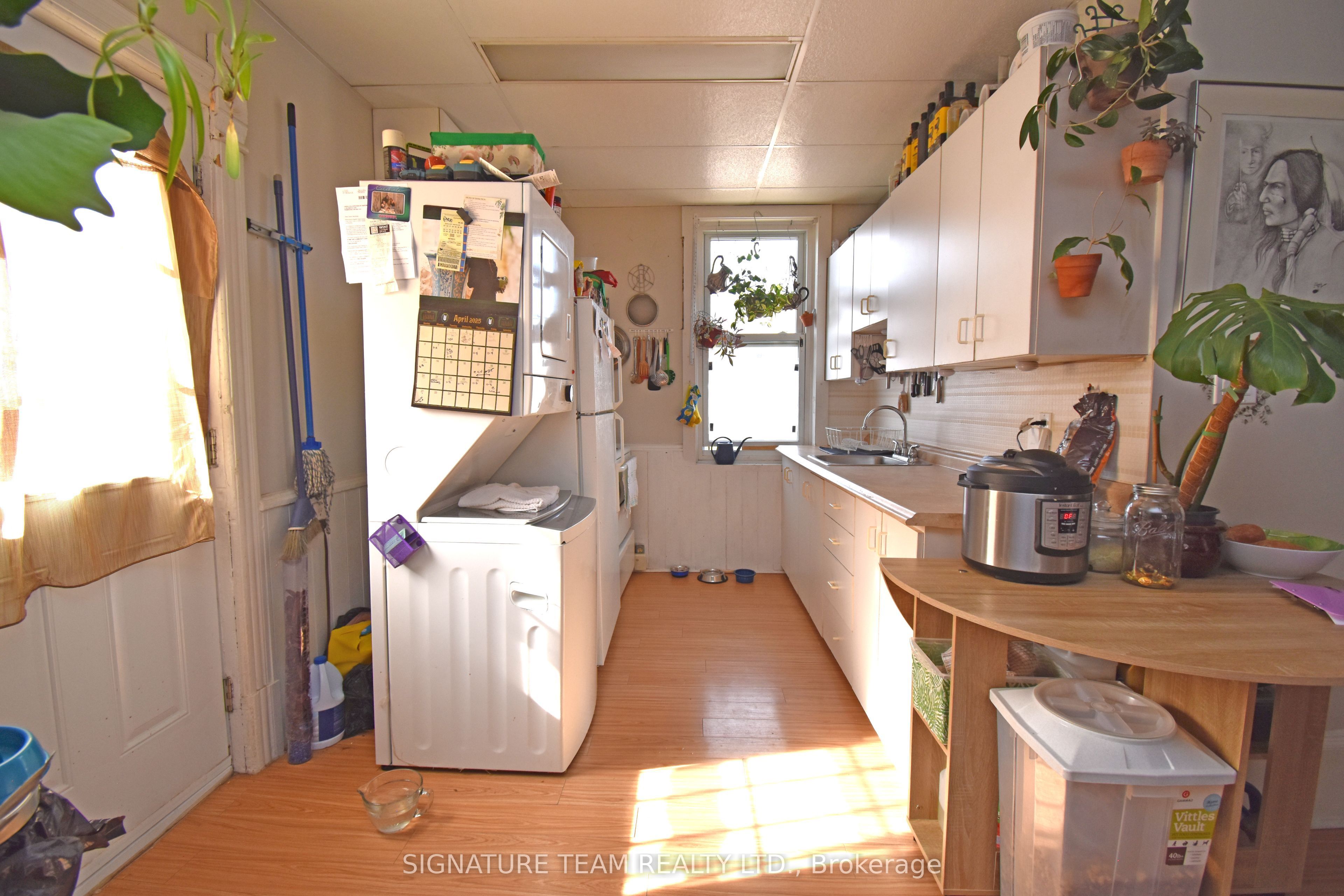 256 Maple Avenue Property Photo 8