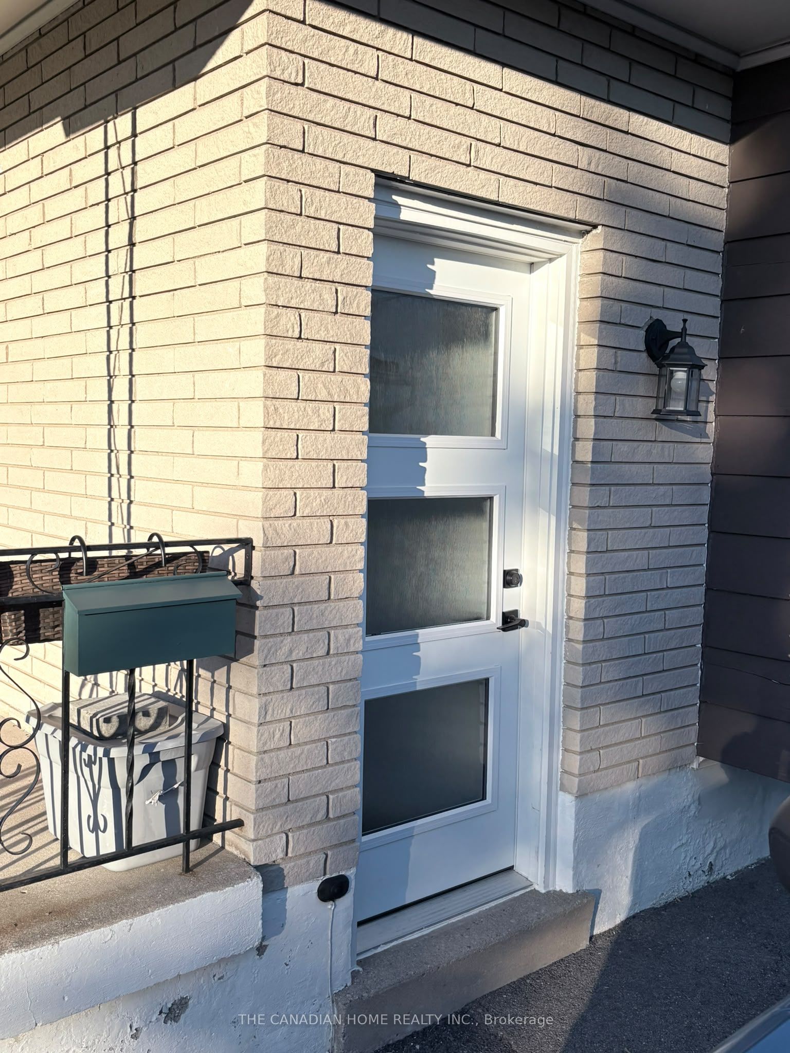 63 Champlain Avenue 2 Property Photo 1