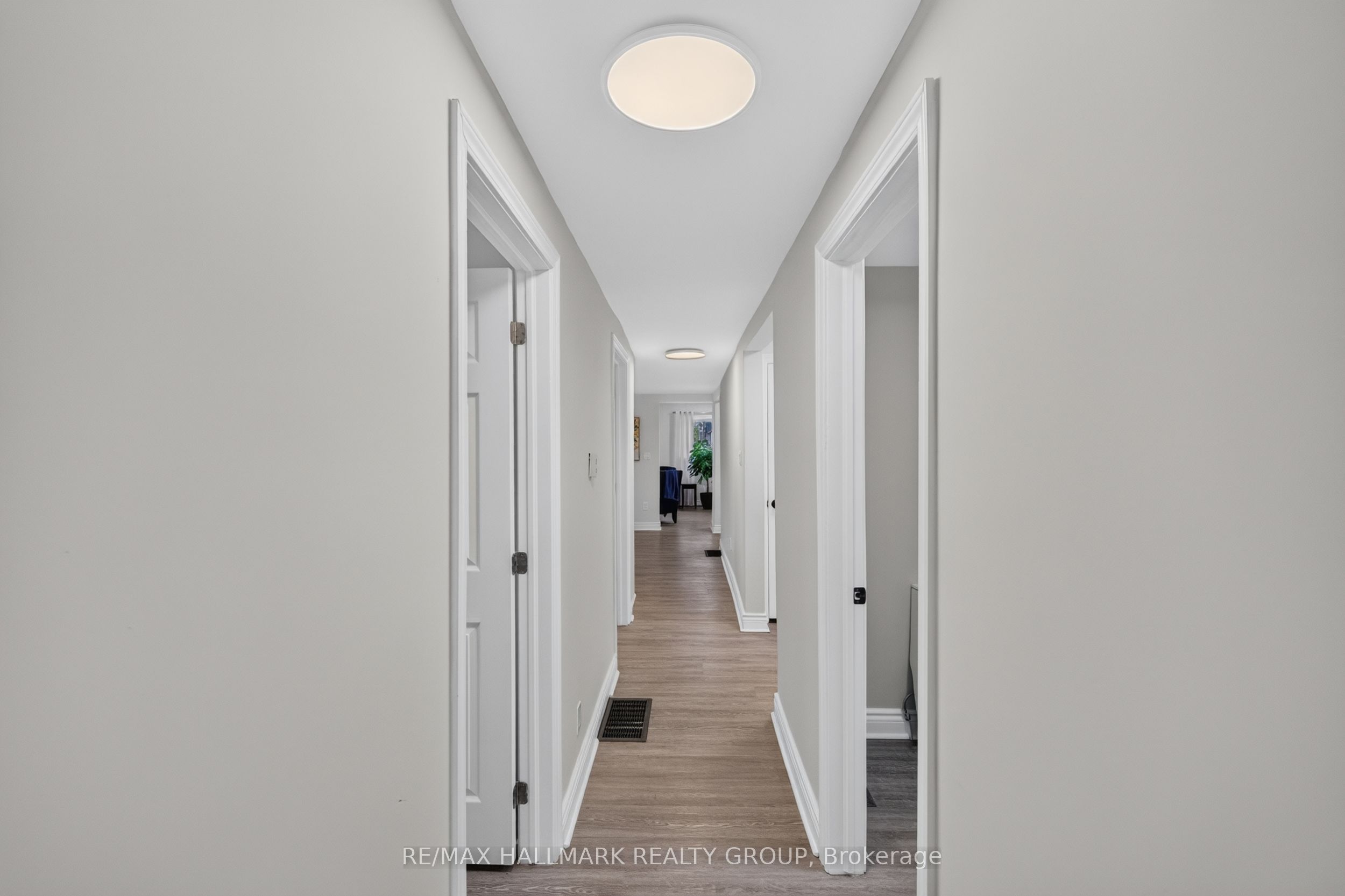 241 Lewis Street E Property Photo 13