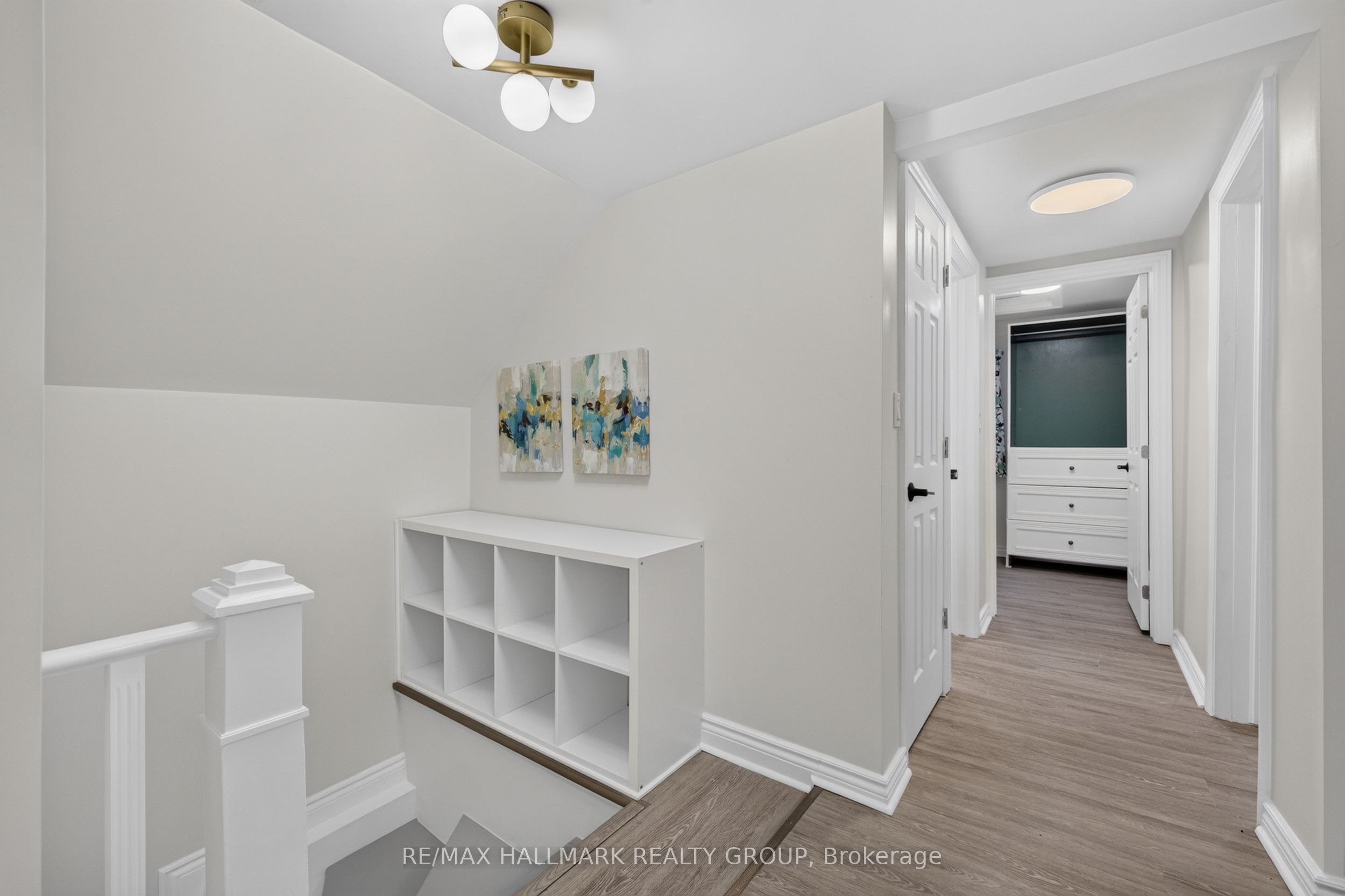 241 Lewis Street E Property Photo 22
