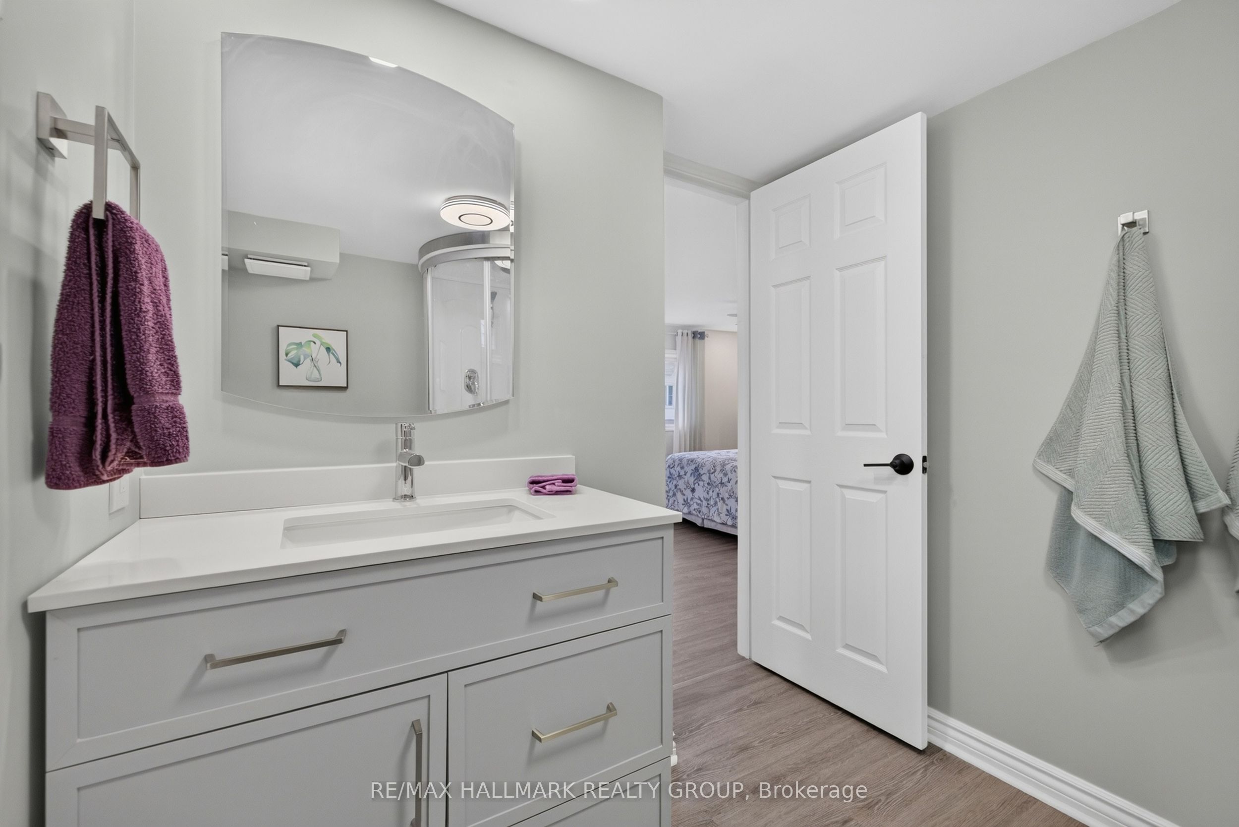 241 Lewis Street E Property Photo 30