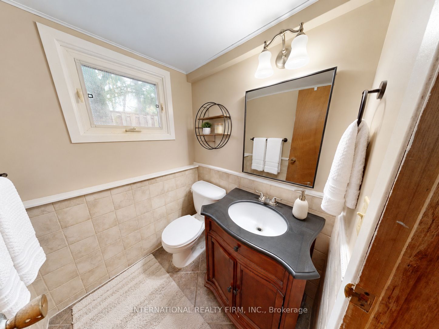 9 Vaughan Avenue Property Photo 9
