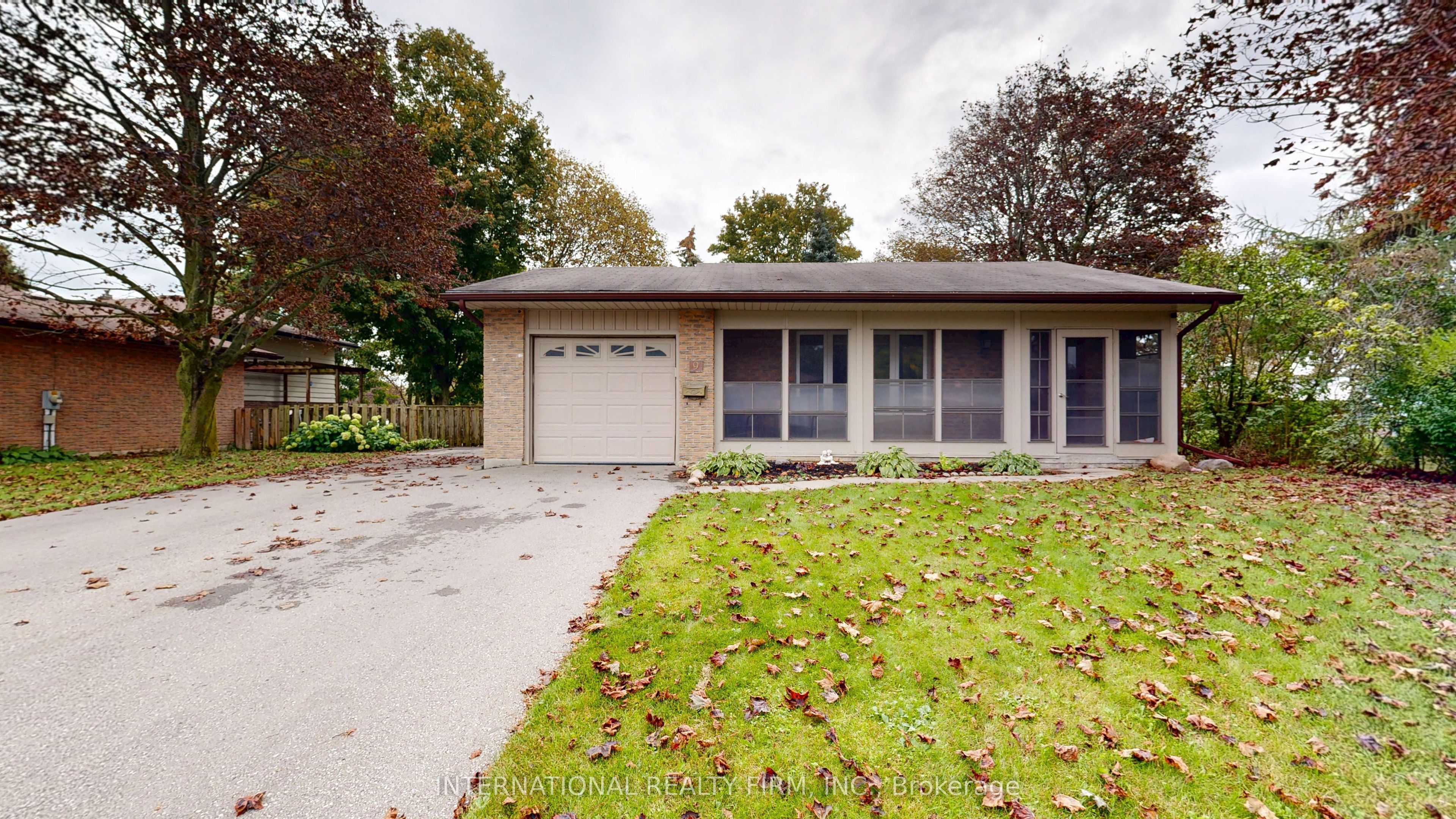 9 Vaughan Avenue Property Photo 19