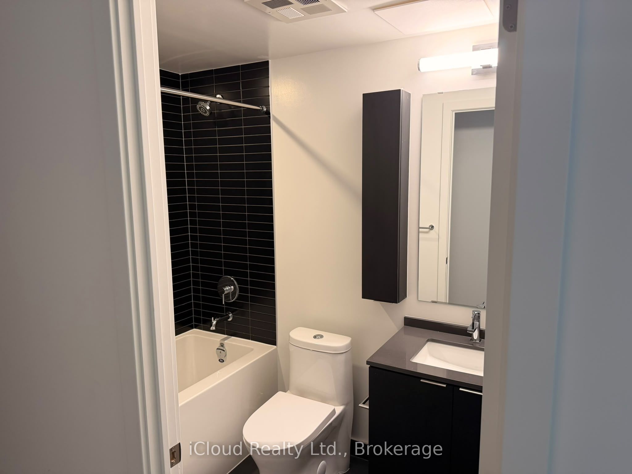 91 John Street North Street 508 Property Photo 10