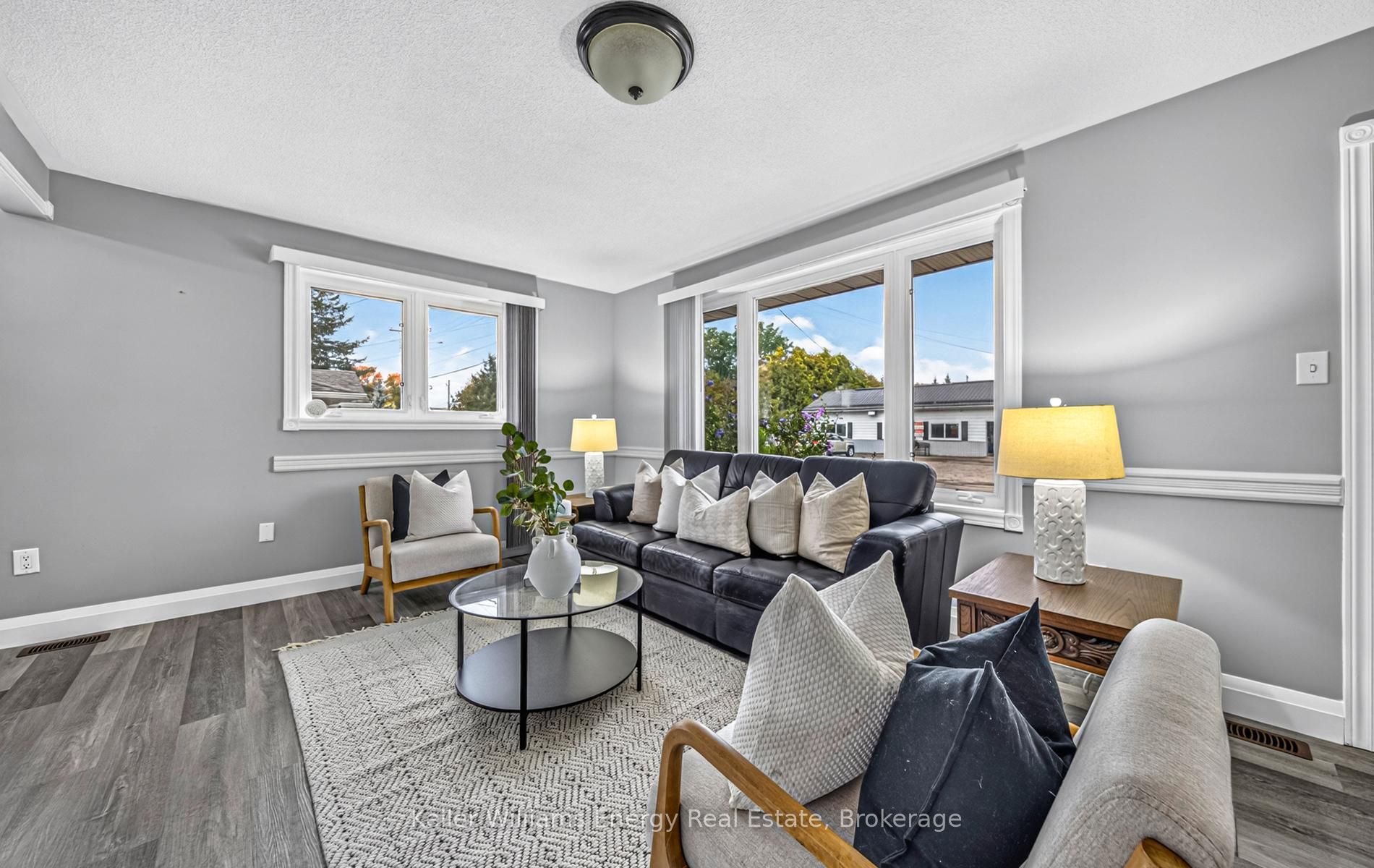 74 William Street Property Photo 3