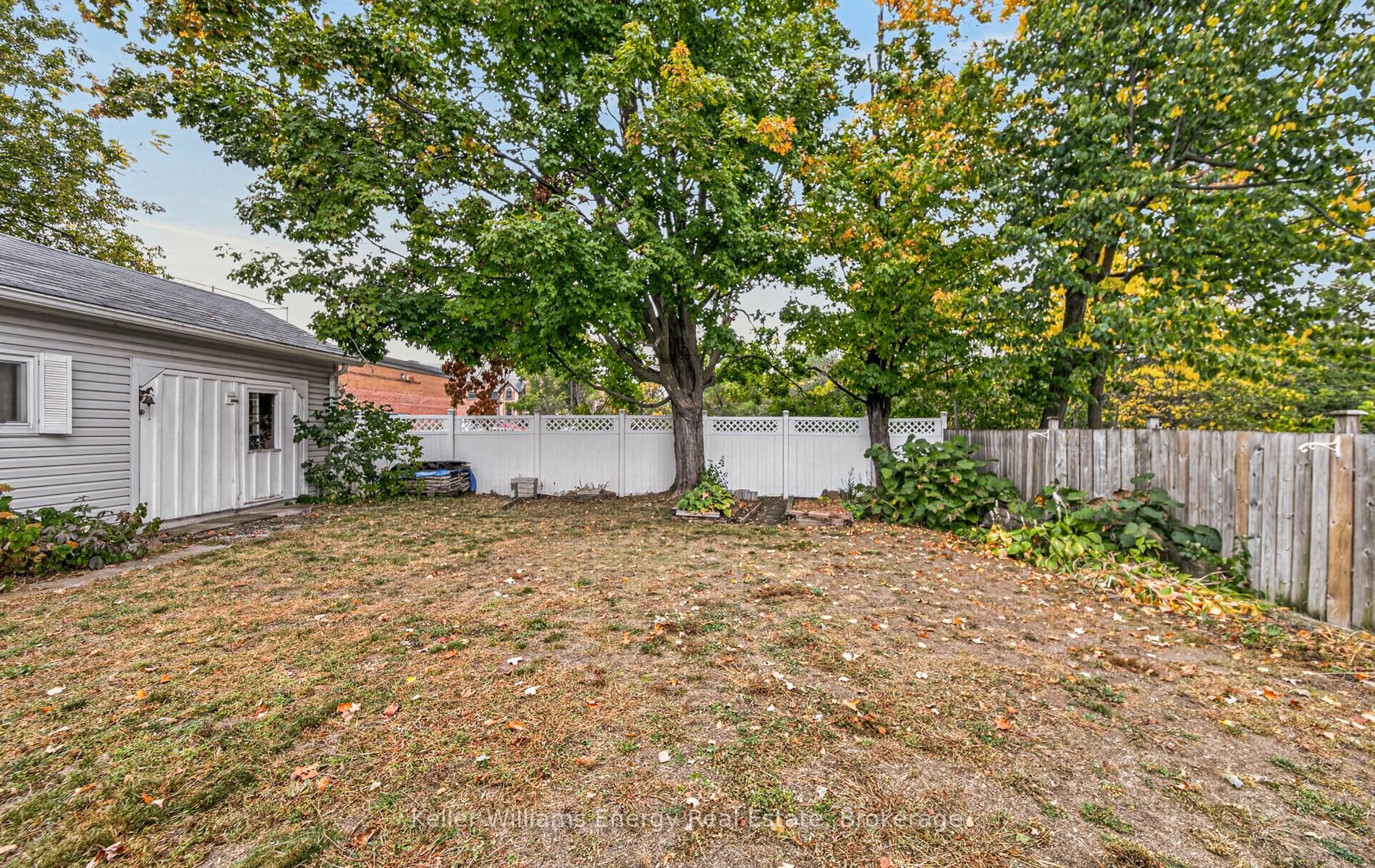 74 William Street Property Photo 36