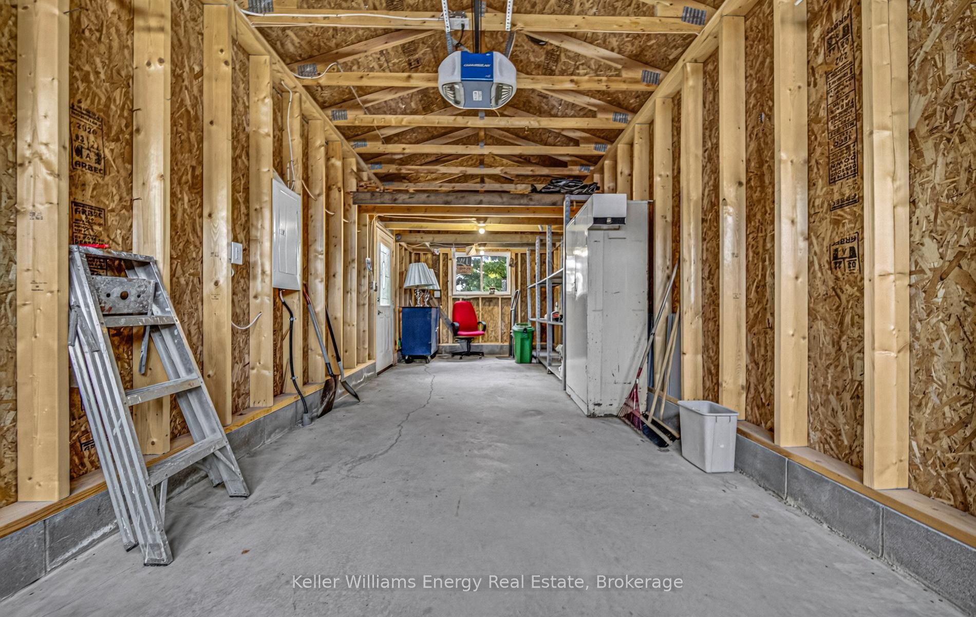 74 William Street Property Photo 43