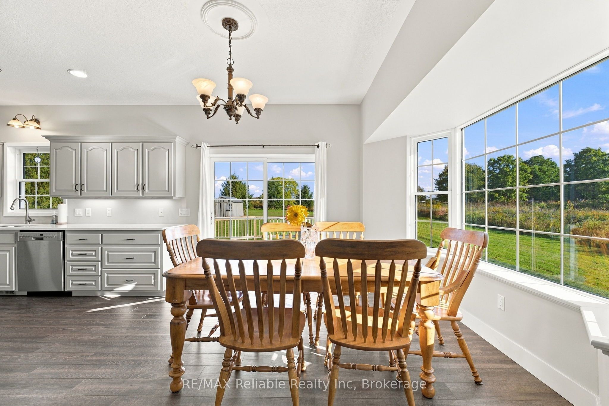 201 Cowper Street Property Photo 10
