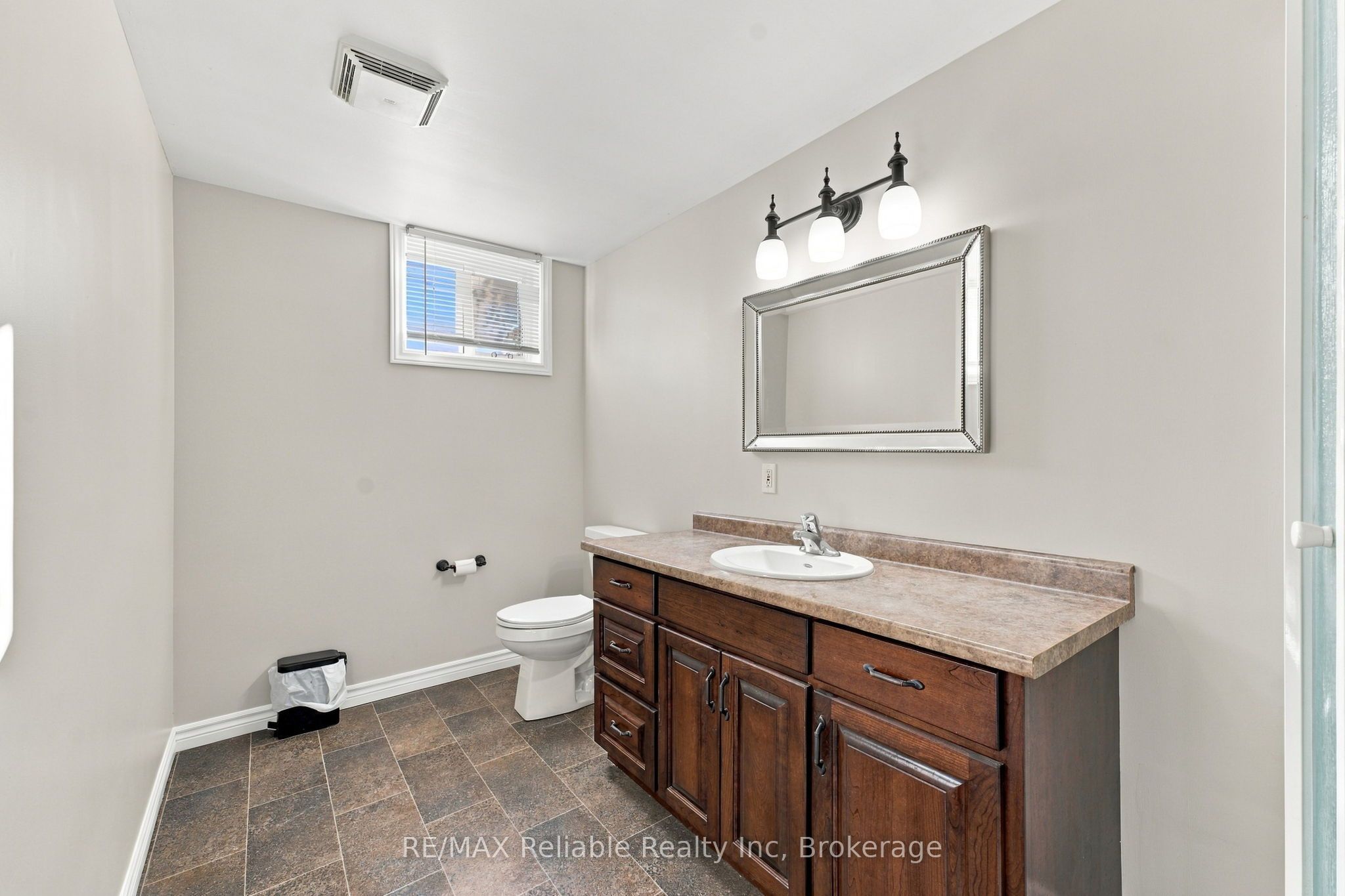 201 Cowper Street Property Photo 32