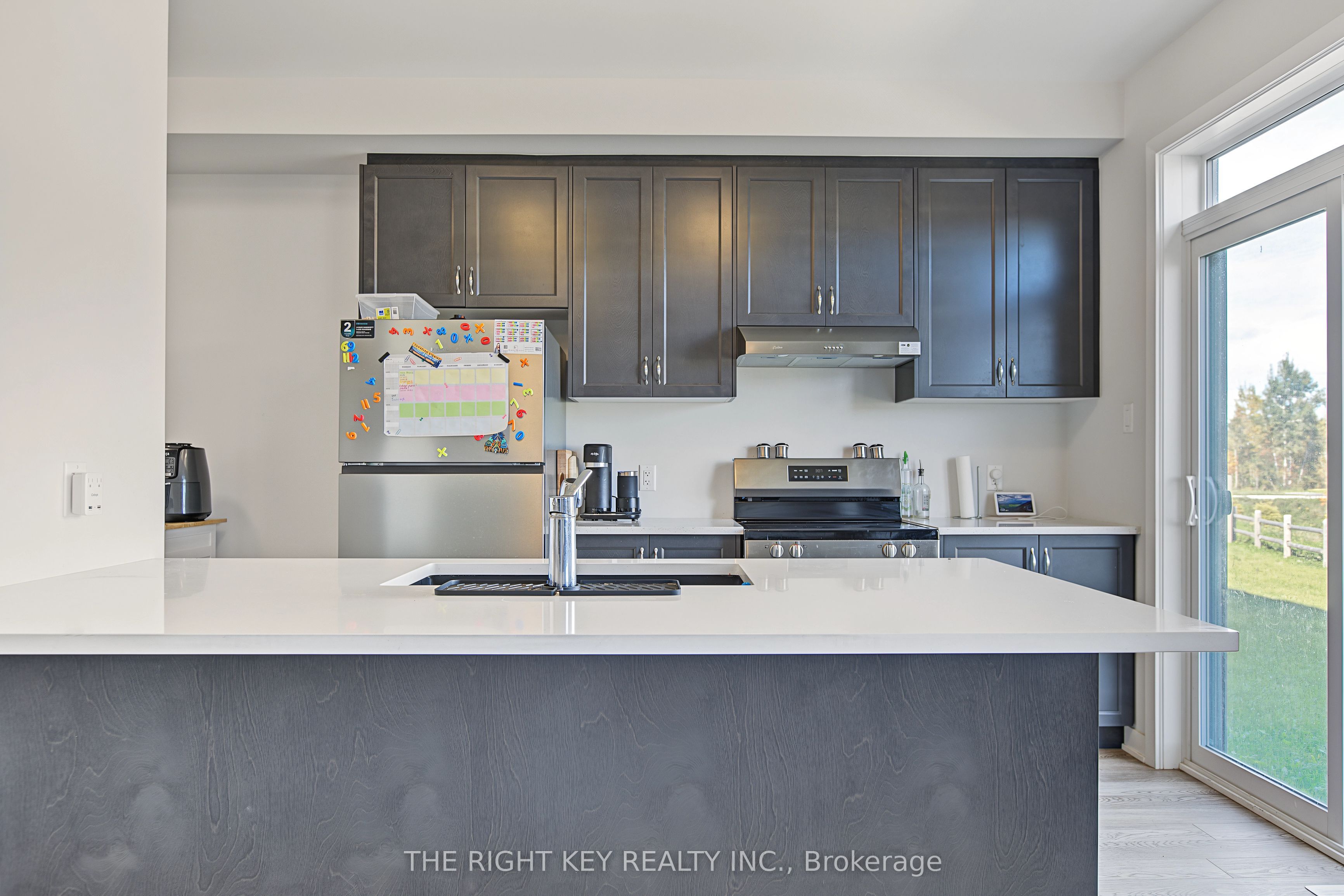 614 Keatons Way Property Photo 8