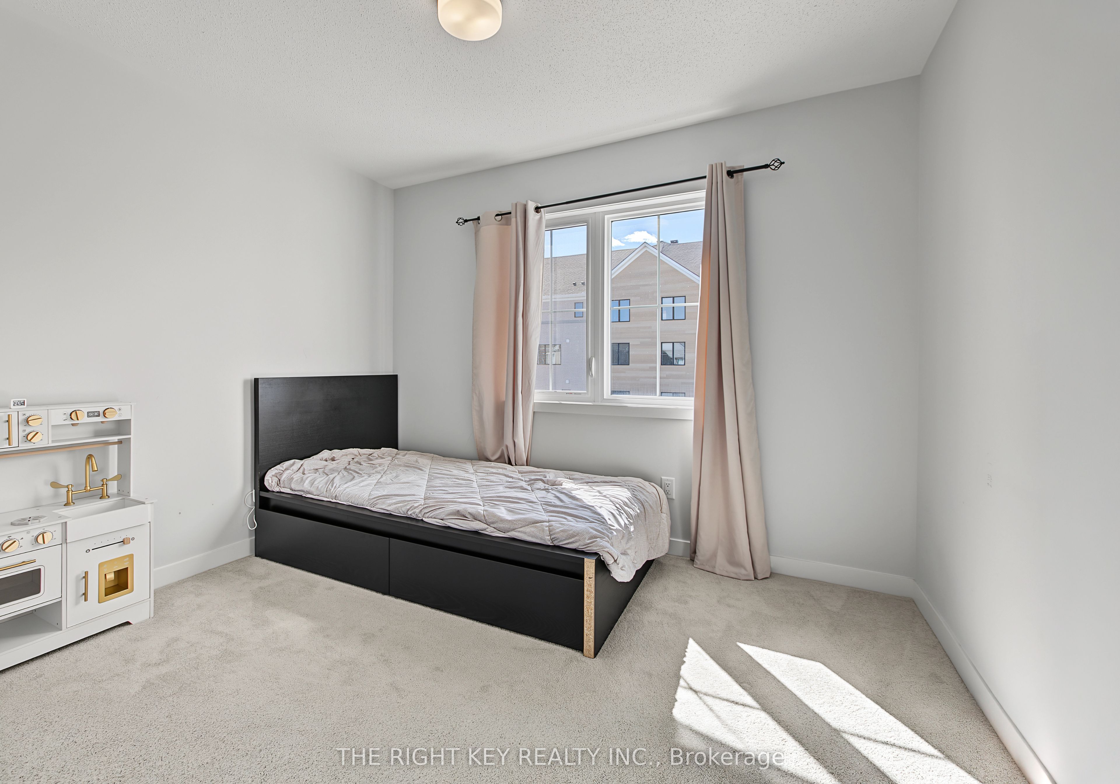 614 Keatons Way Property Photo 11