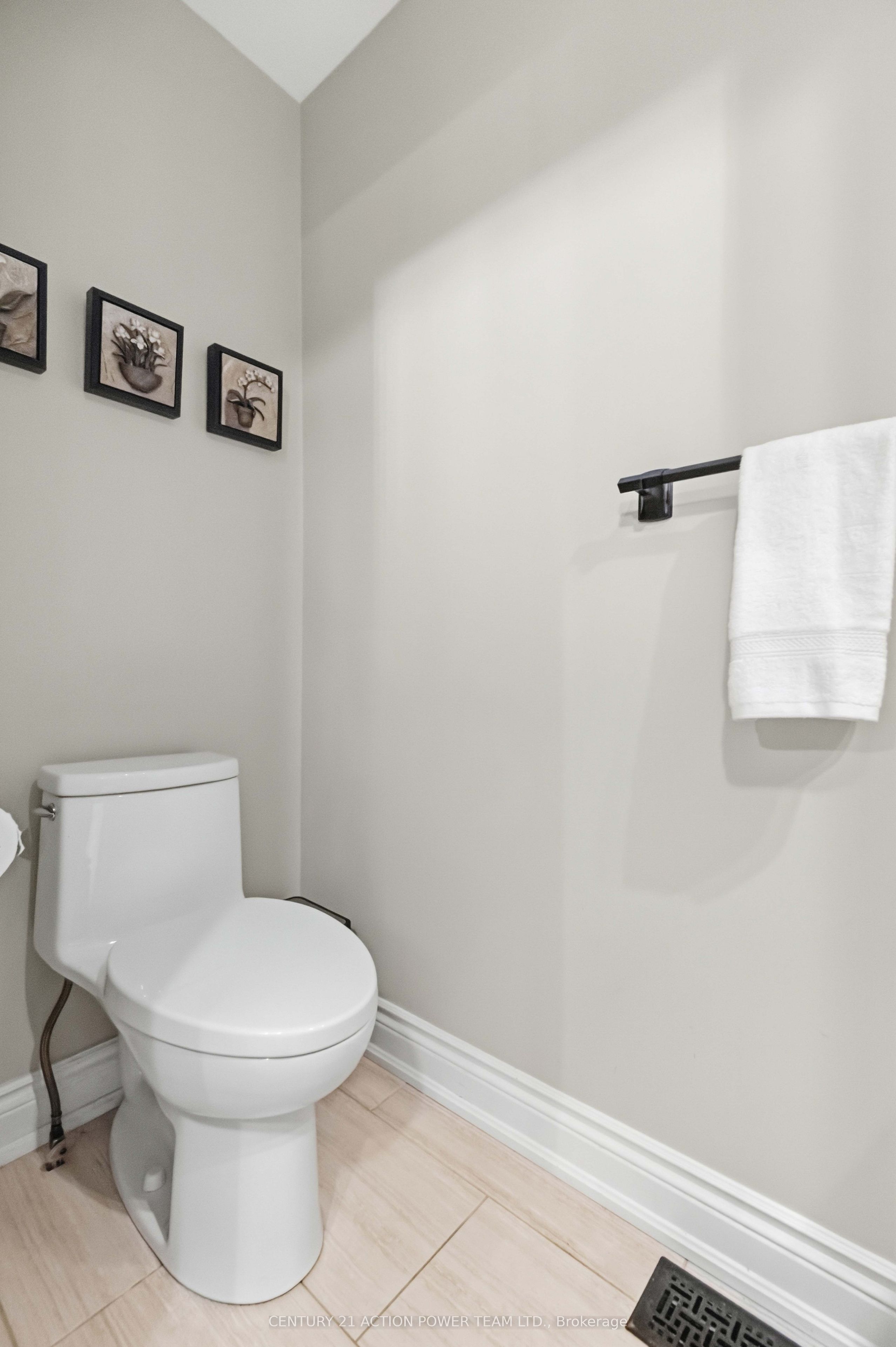 1032 Sheenboro Crescent Property Photo 32