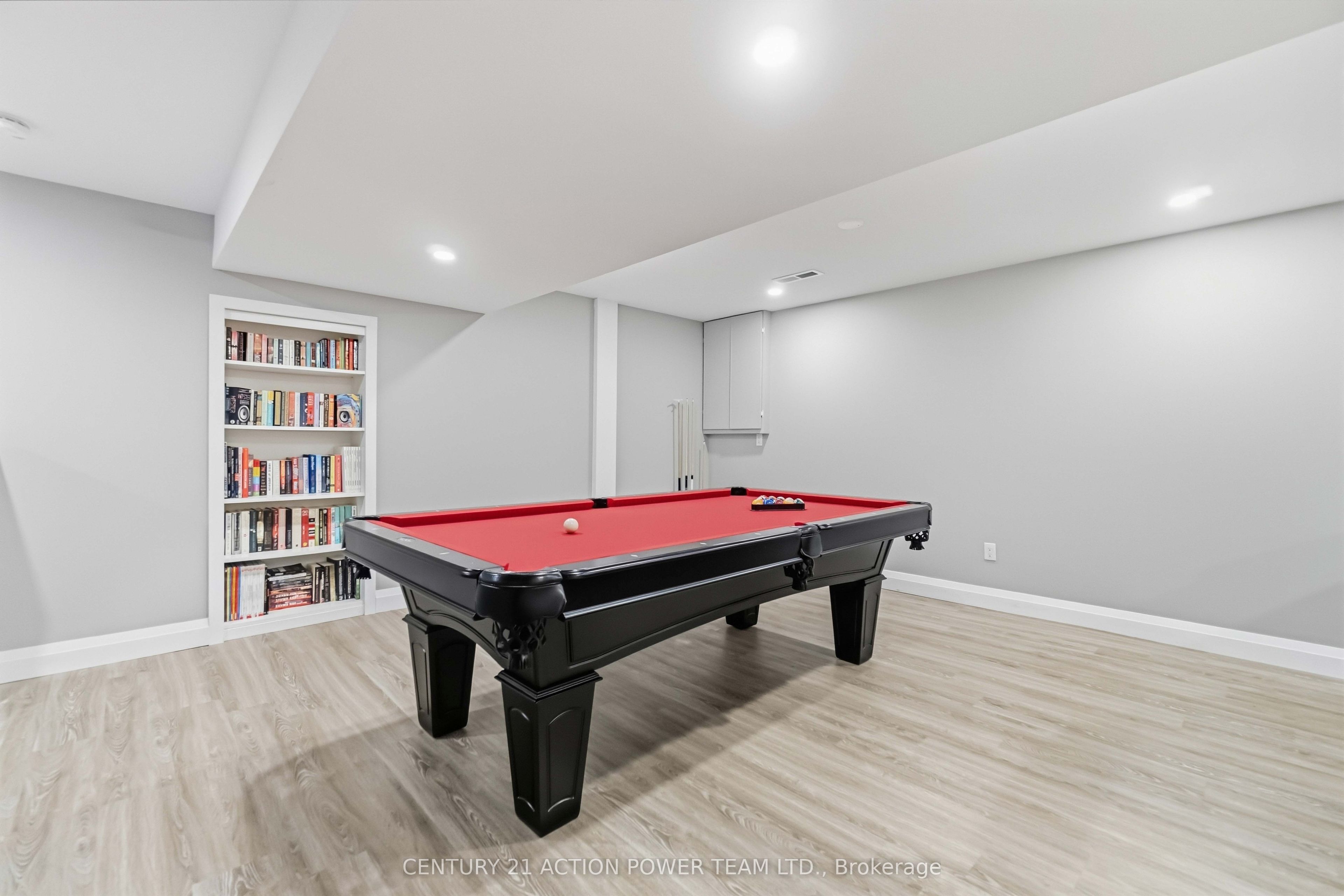 1032 Sheenboro Crescent Property Photo 35