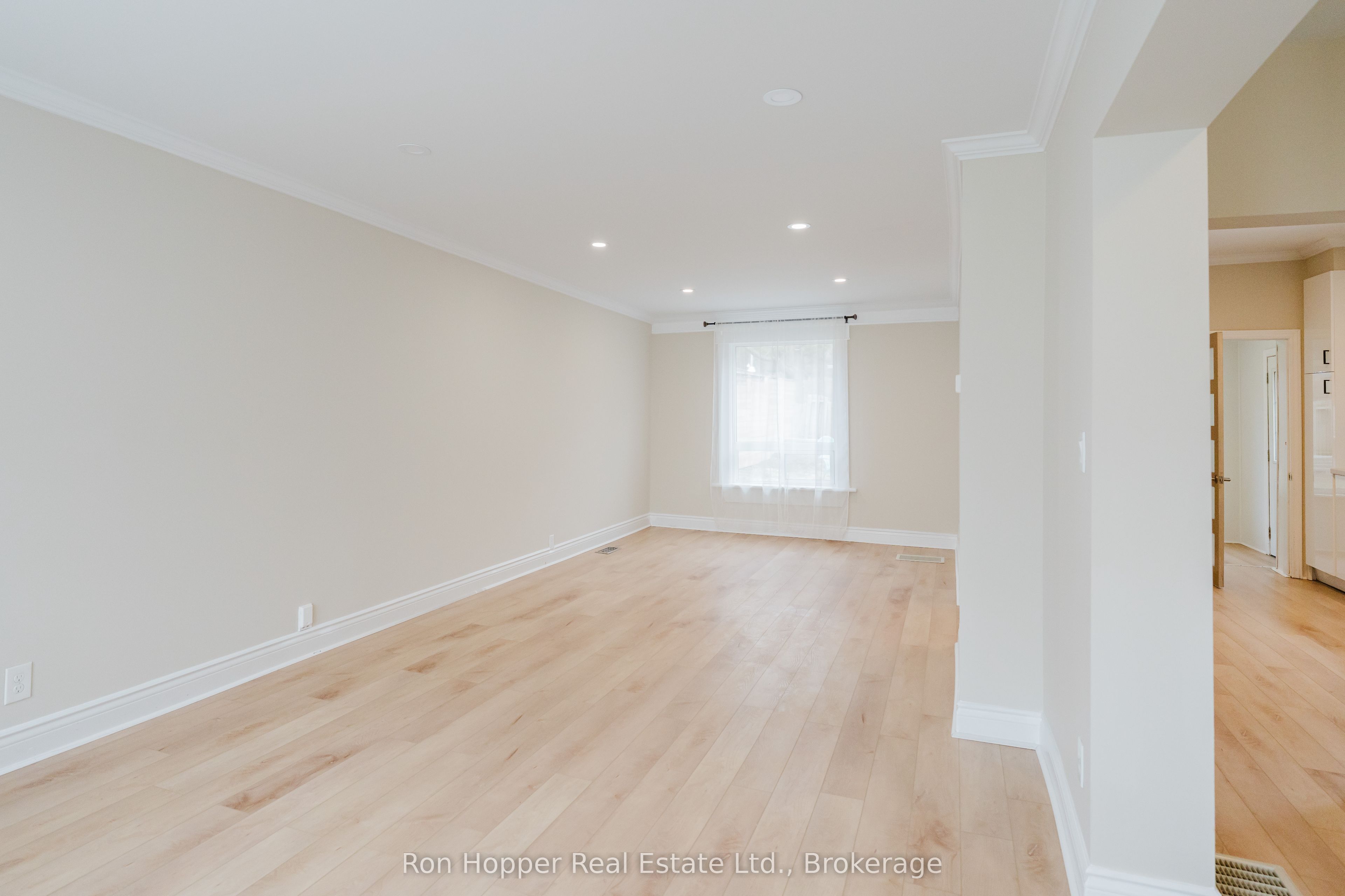 539 4th Avenue E Property Photo 6