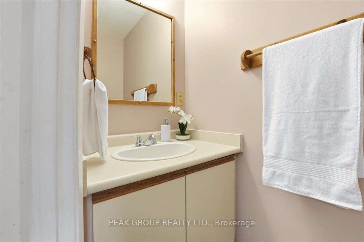 8136 Coventry Road 20 Property Photo 11