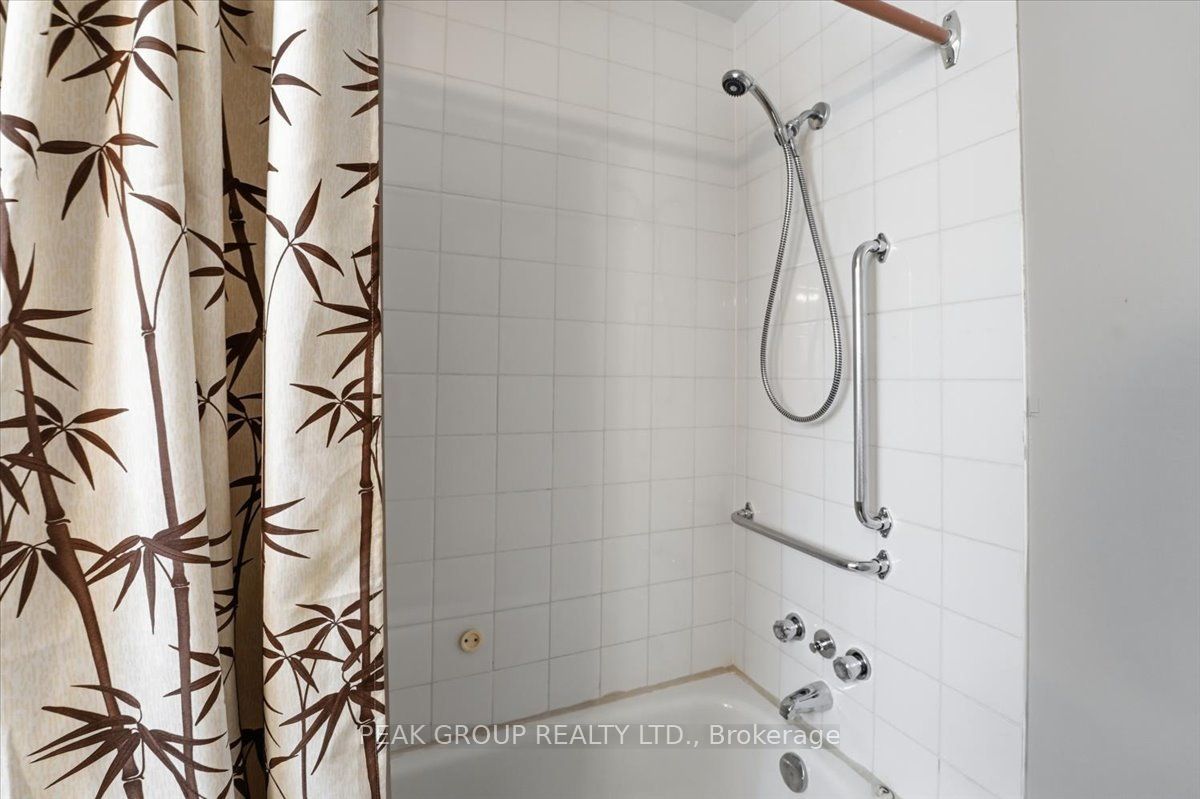 8136 Coventry Road 20 Property Photo 16