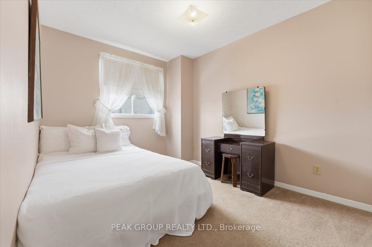 8136 Coventry Road 20 Property Photo 17