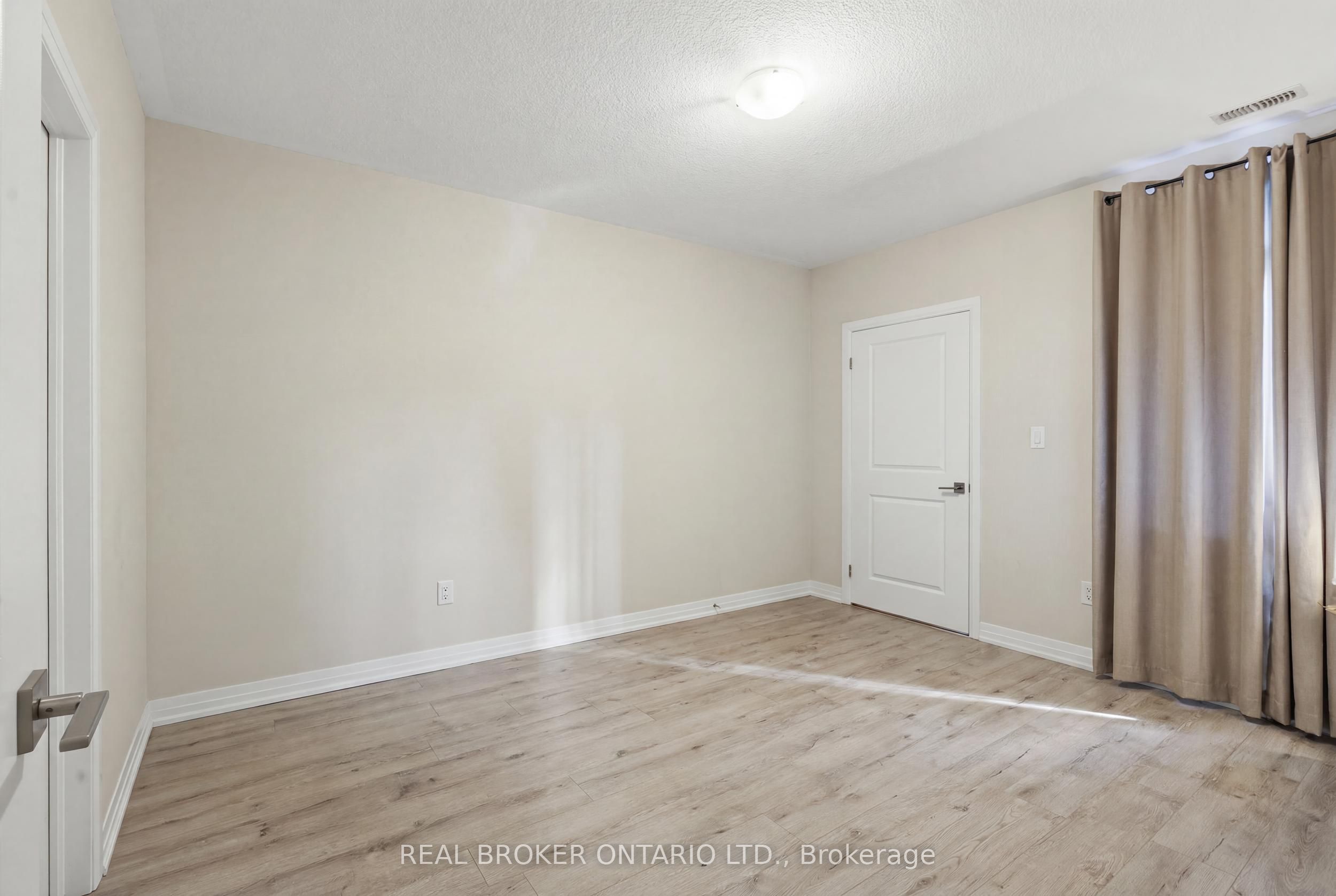 155 Se Thomas Slee Drive S 1 G Property Photo 29