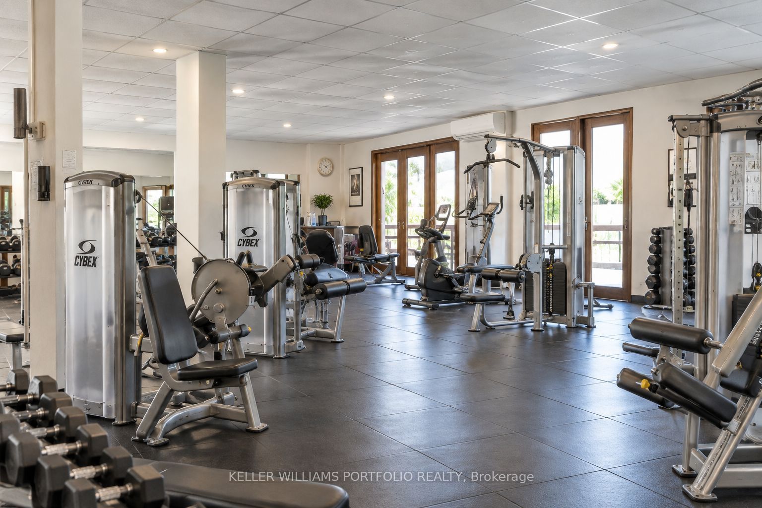 Sugar Ridge Condos Valley Road Sky Residence Property Photo 17