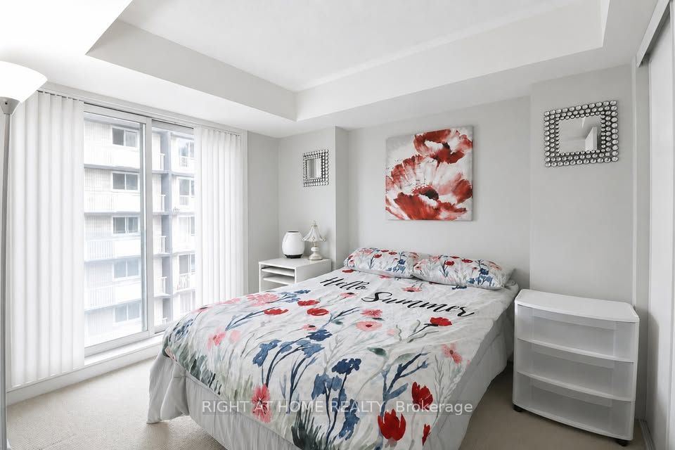 138 Somerset Street W 711 Property Photo 8