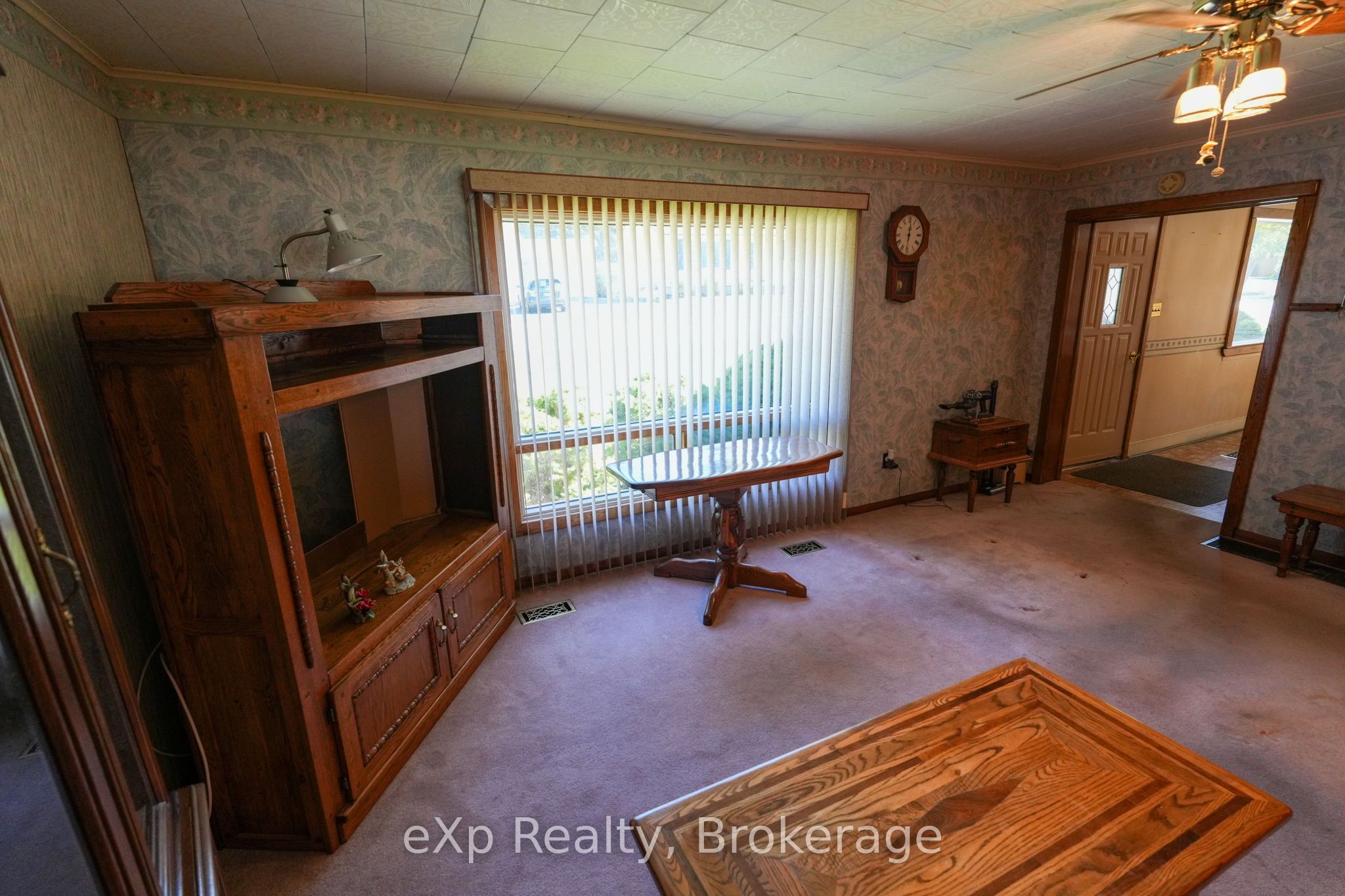 778 8th Avenue E Property Photo 15