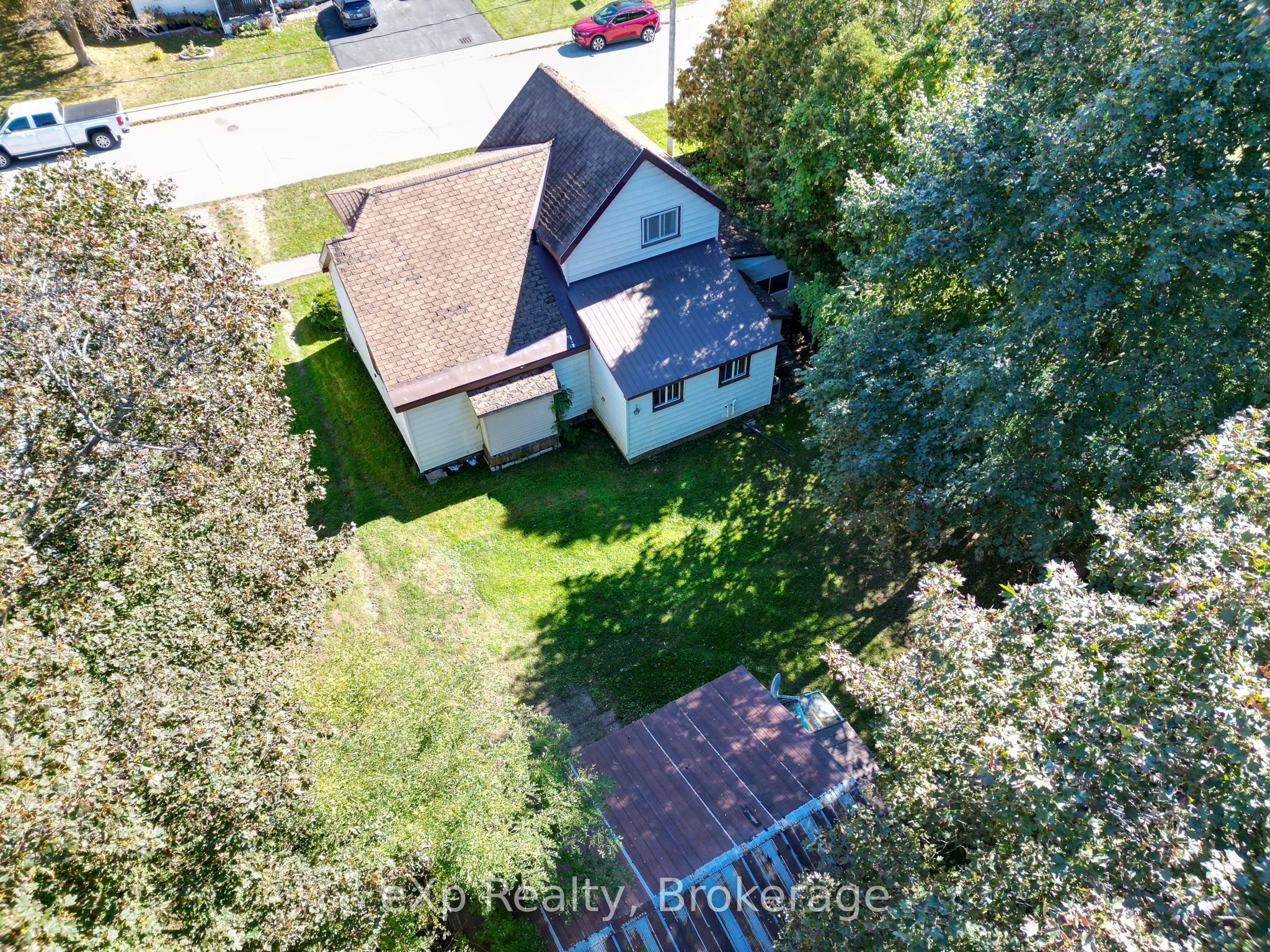 778 8th Avenue E Property Photo 36