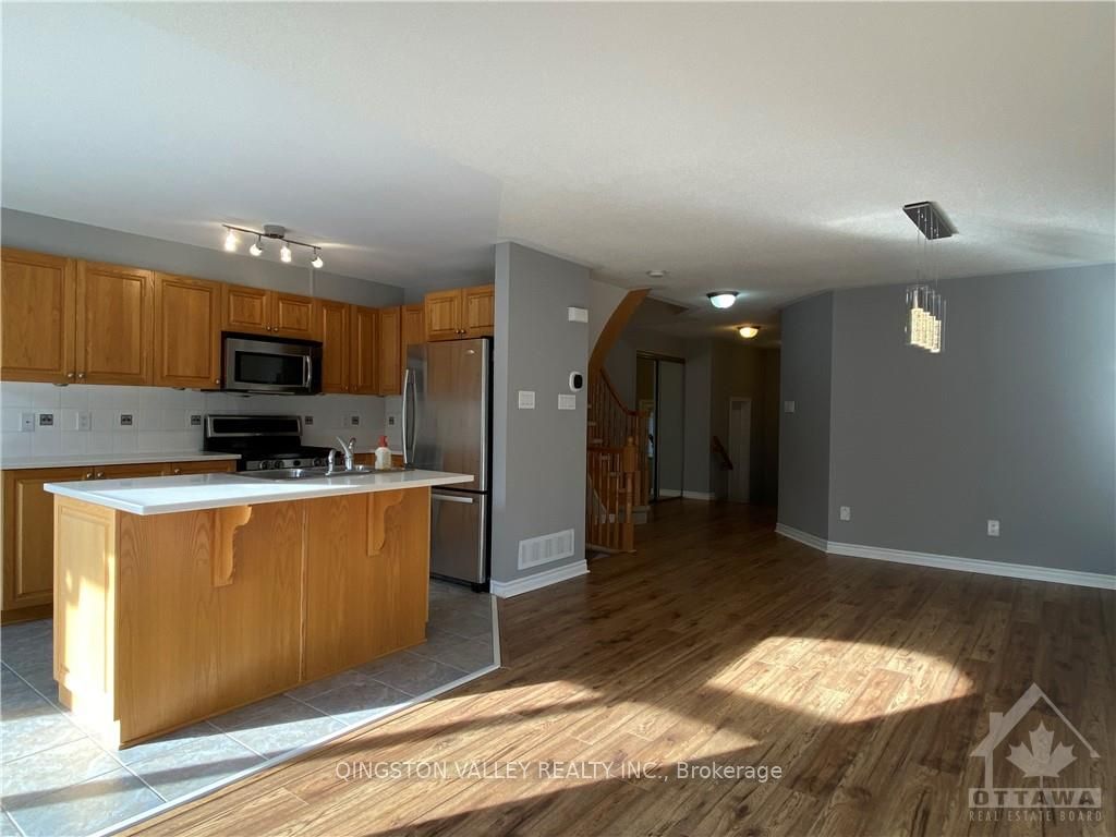 418 Galatina Way Property Photo 7