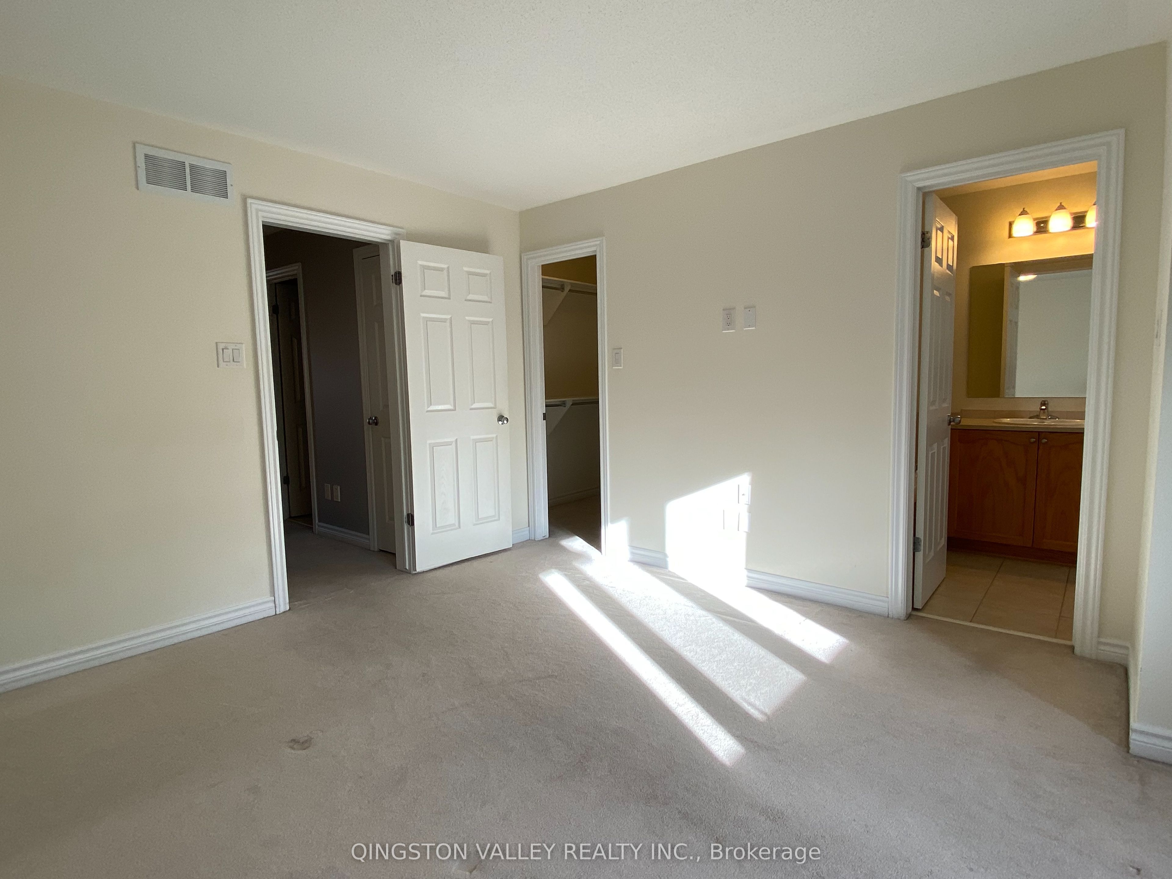 418 Galatina Way Property Photo 41