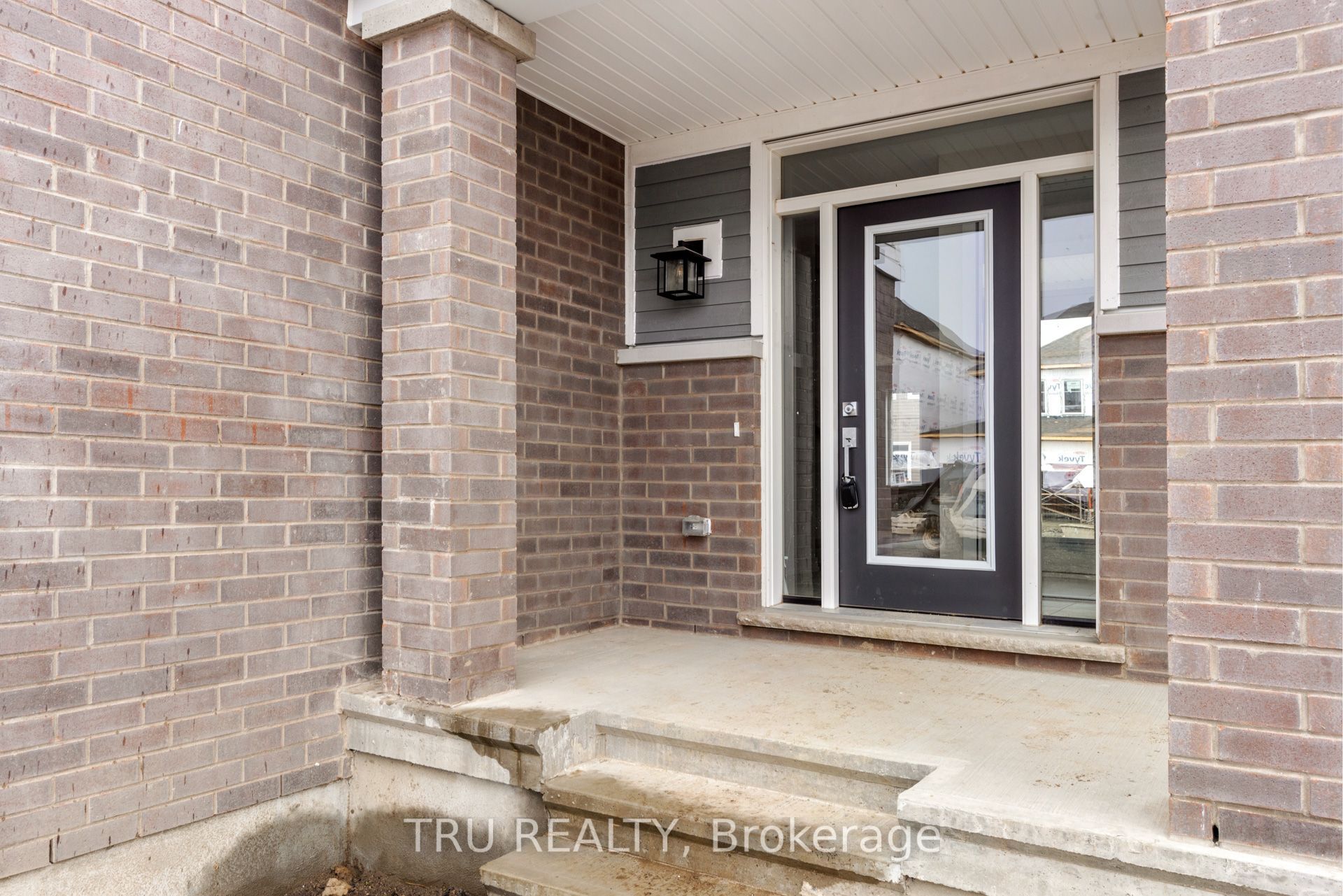 77 Hackamore Crescent Property Photo 5