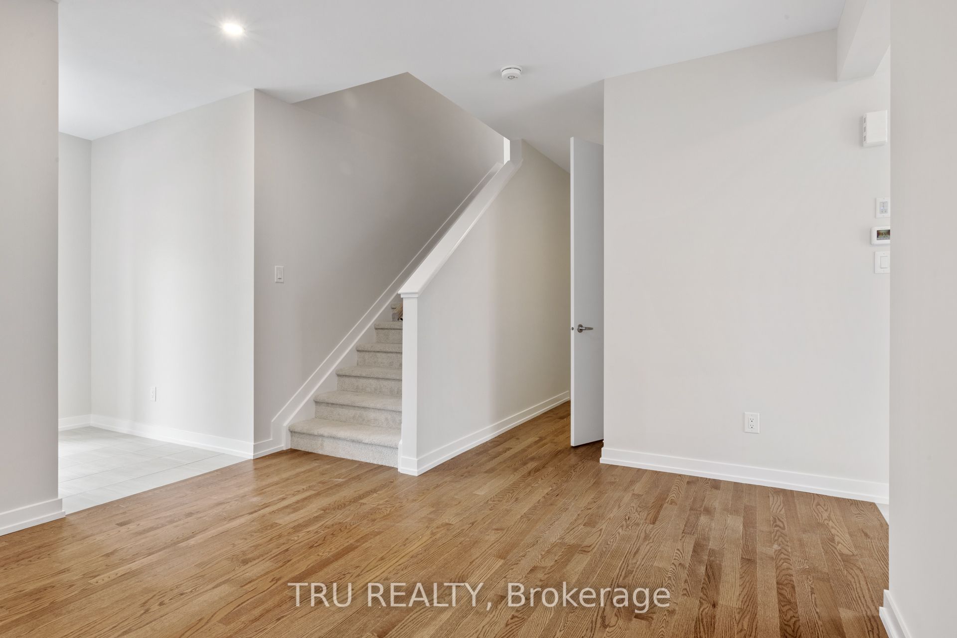 77 Hackamore Crescent Property Photo 8