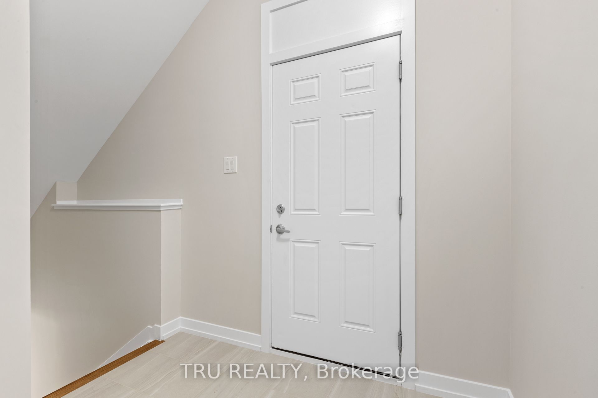 77 Hackamore Crescent Property Photo 14