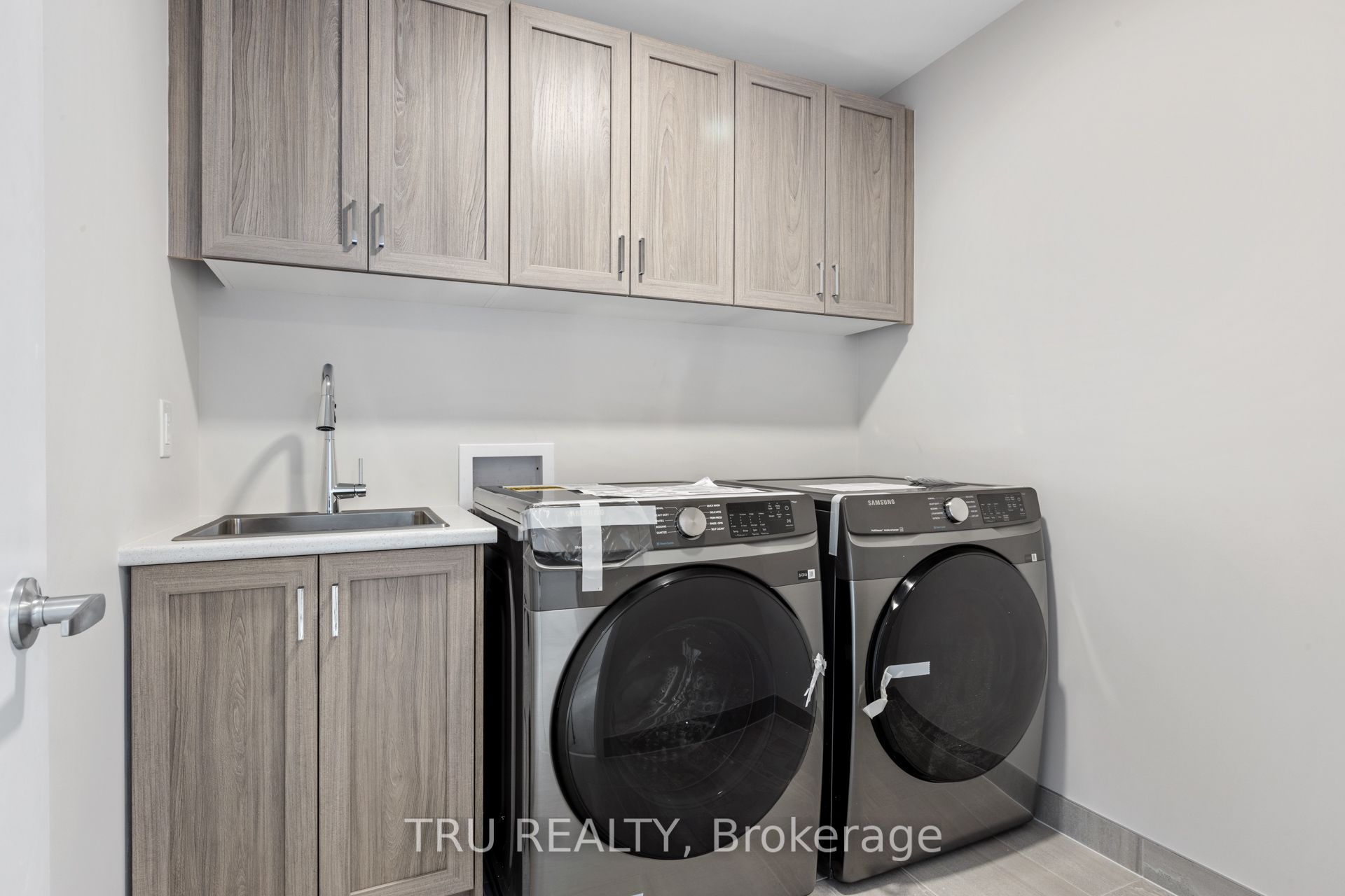77 Hackamore Crescent Property Photo 19