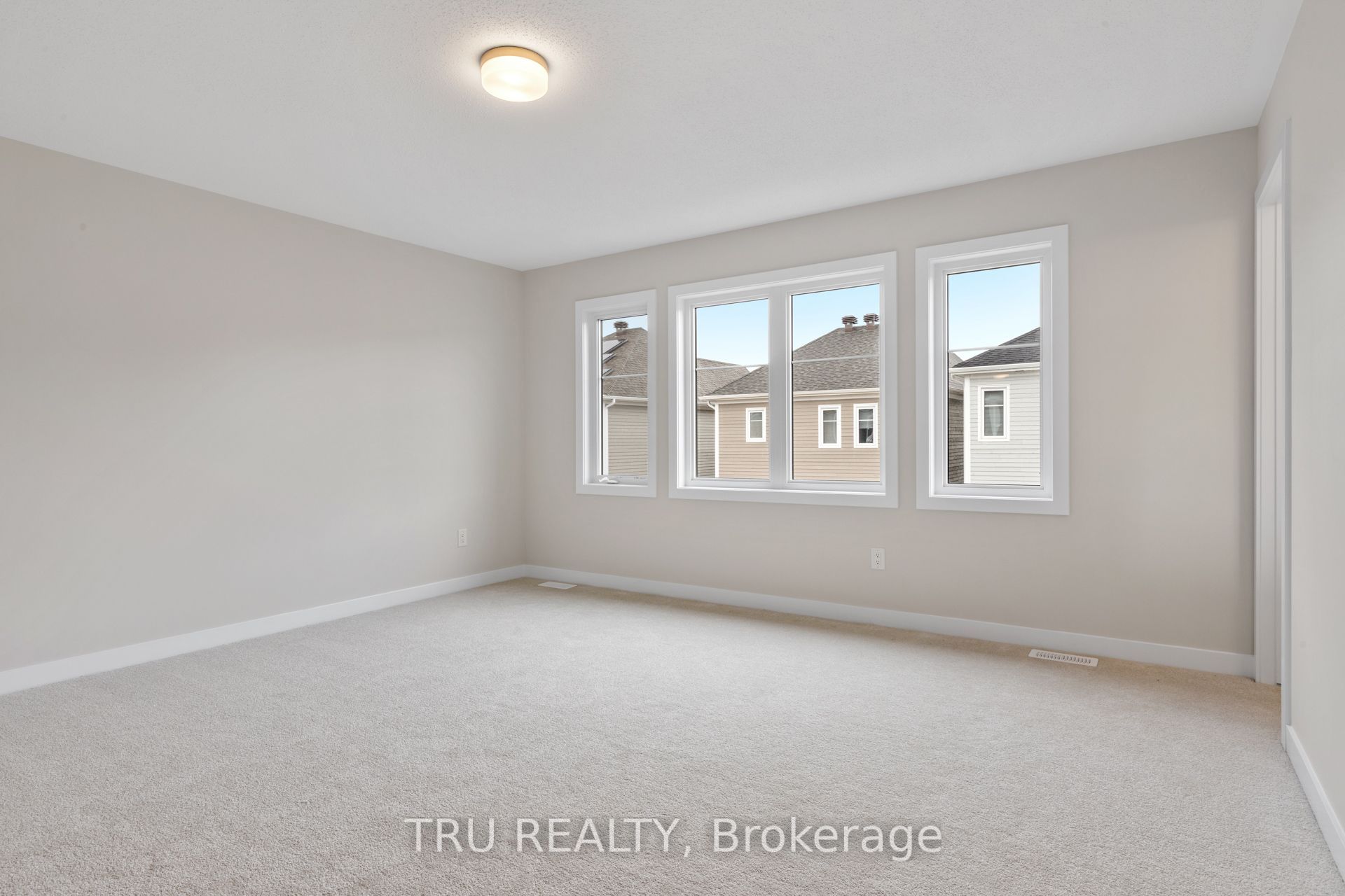 77 Hackamore Crescent Property Photo 24
