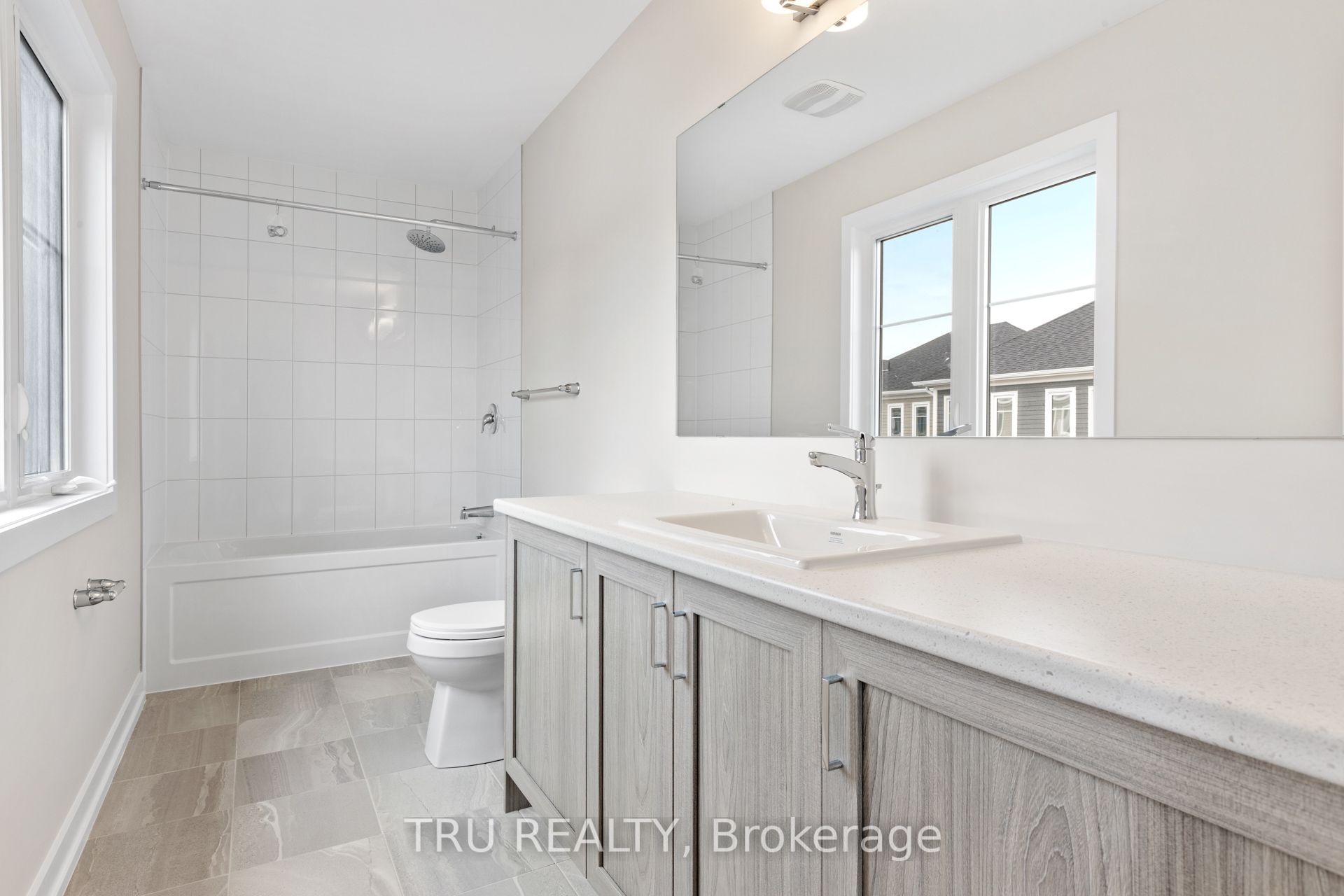 77 Hackamore Crescent Property Photo 26