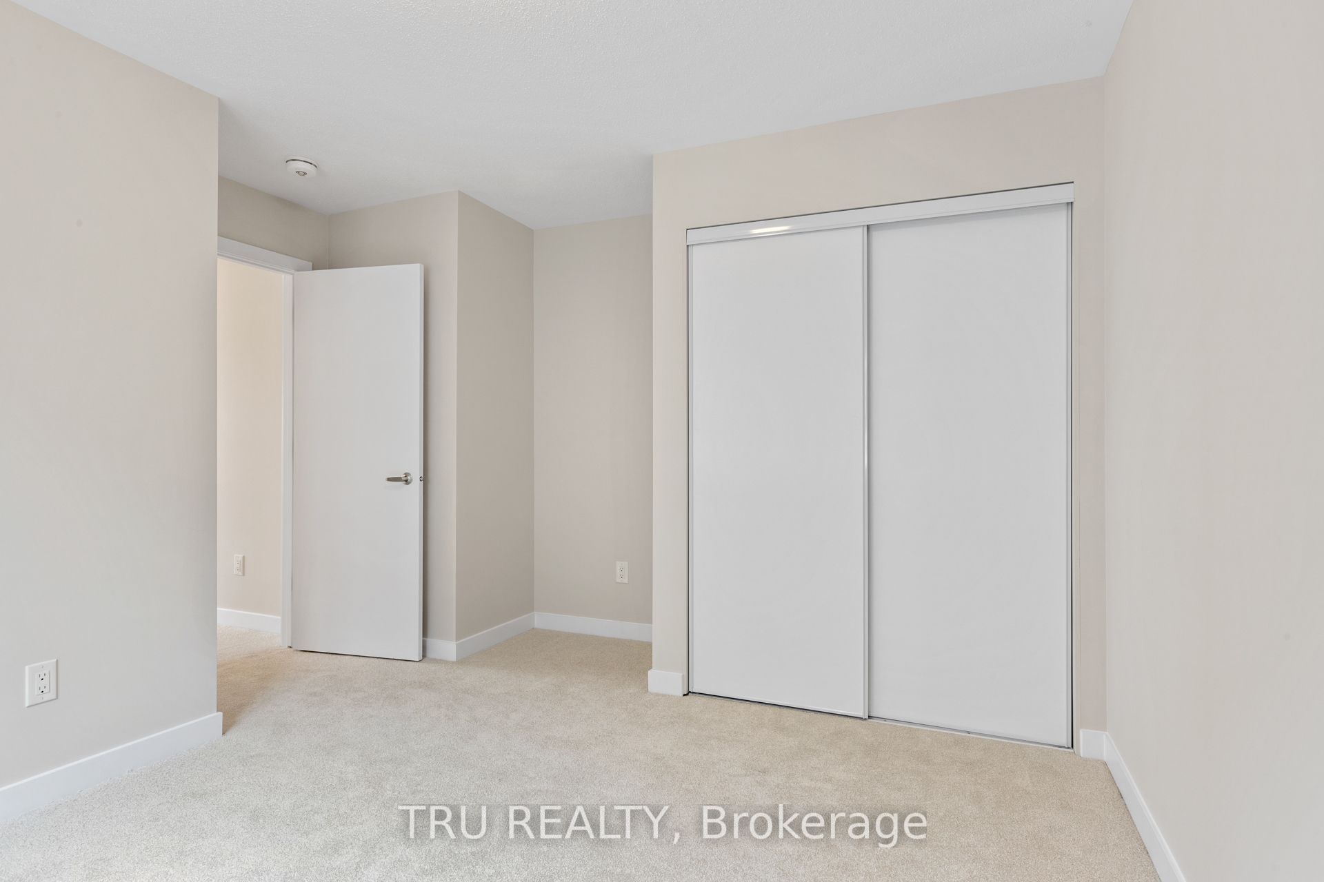 77 Hackamore Crescent Property Photo 28