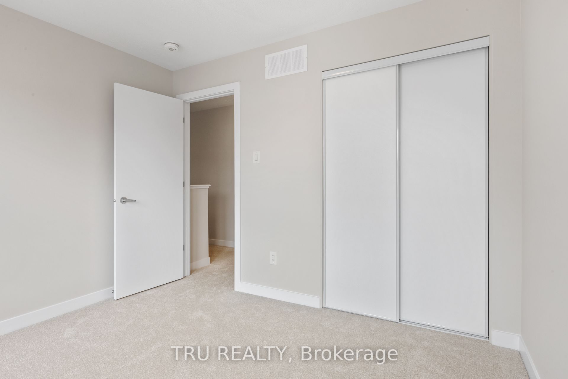 77 Hackamore Crescent Property Photo 30