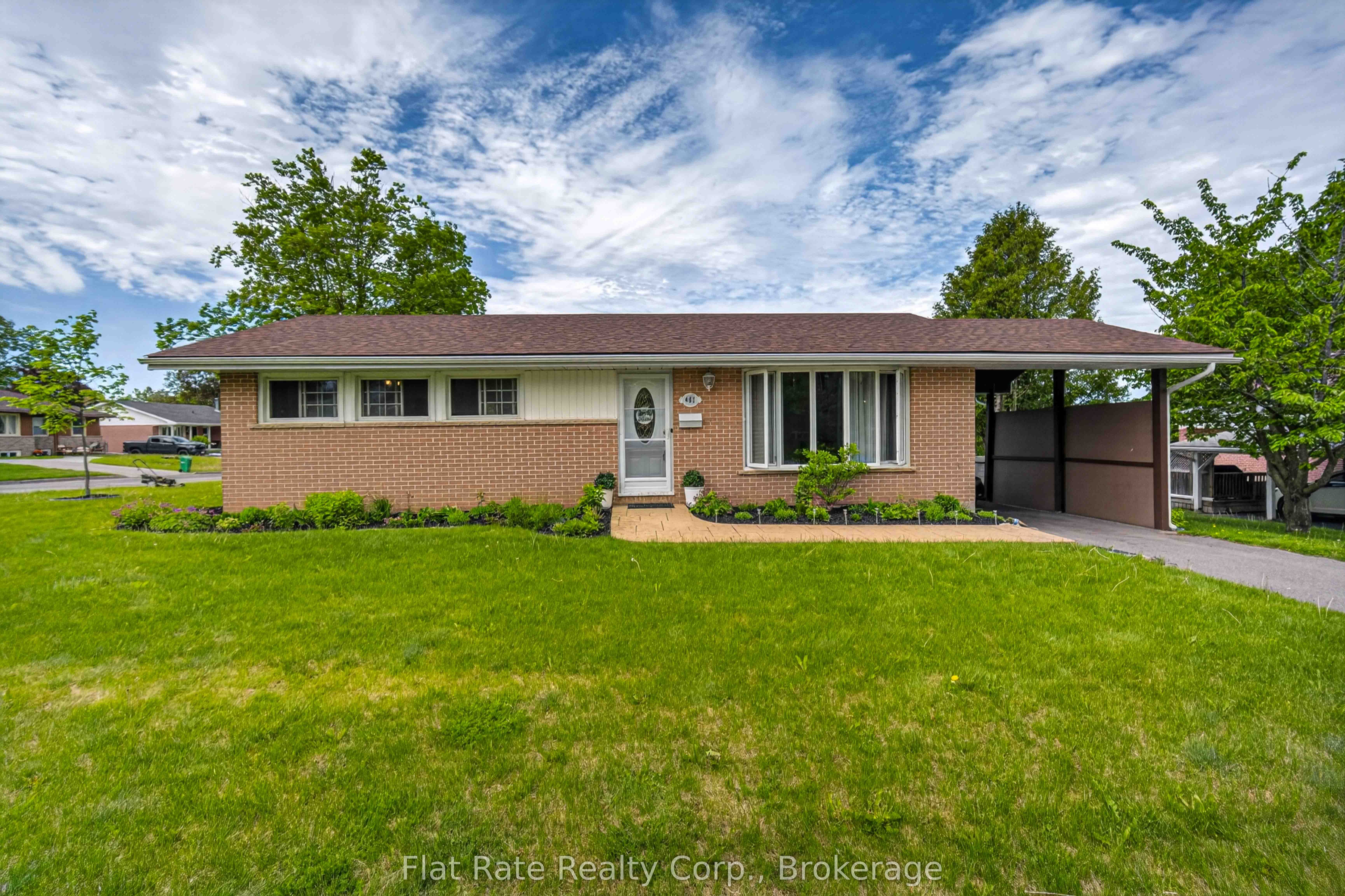 481 Barker Avenue Property Photo 1