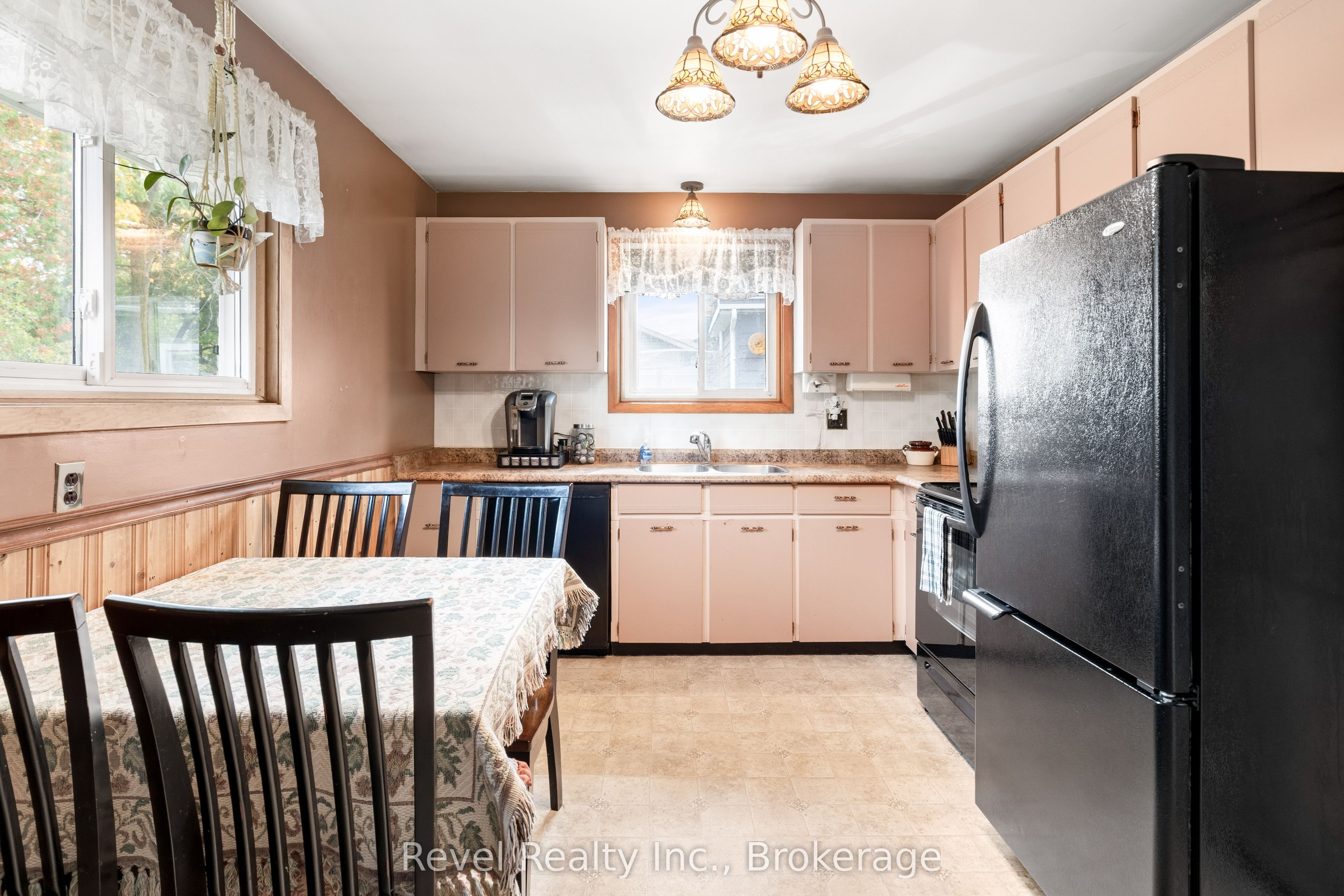 50 St David Street Property Photo 13