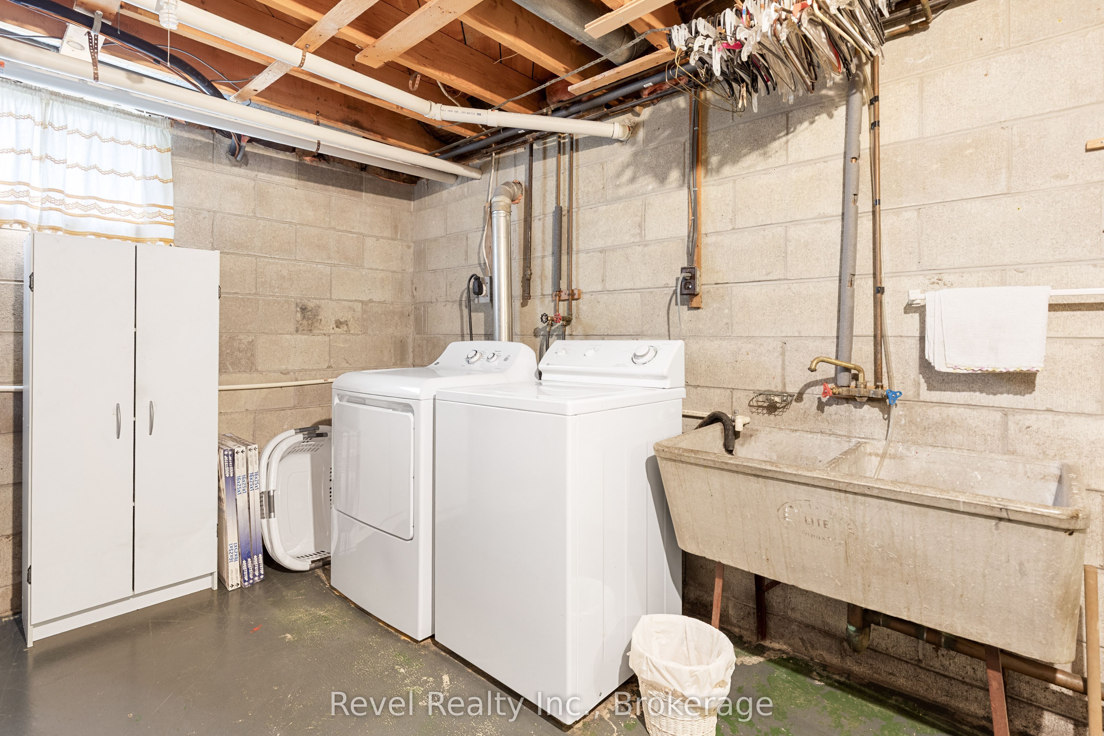 50 St David Street Property Photo 39